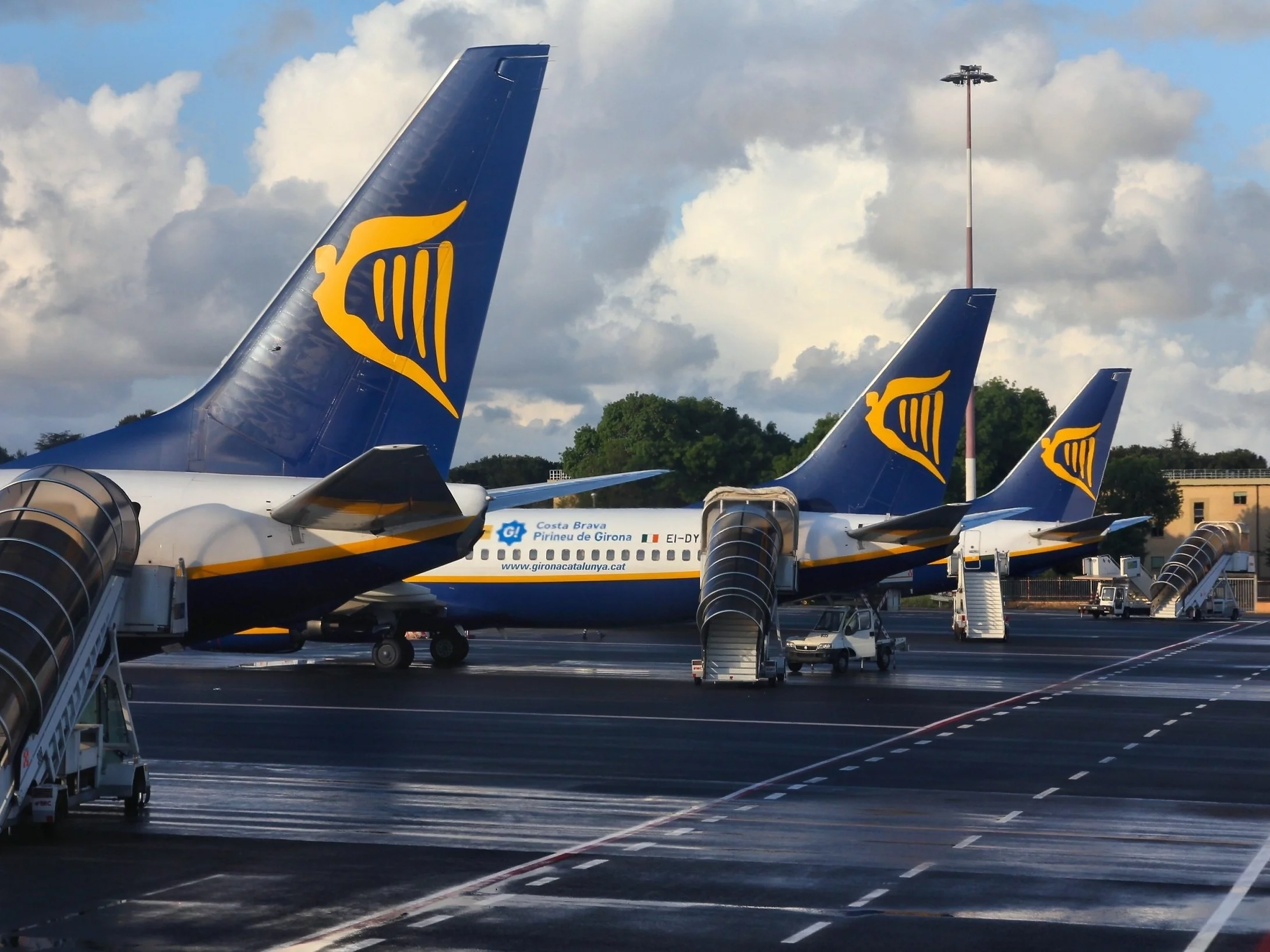 Samoloty Ryanair w Rzymie