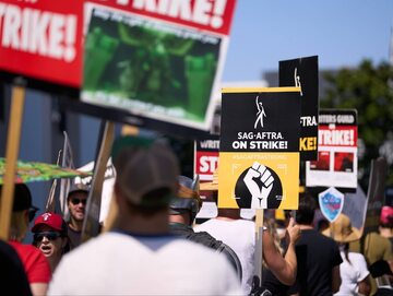 Strajki w Hollywood będą słono kosztować
