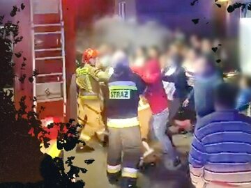 Strażacy zaatakowani podczas akcji gaśniczej