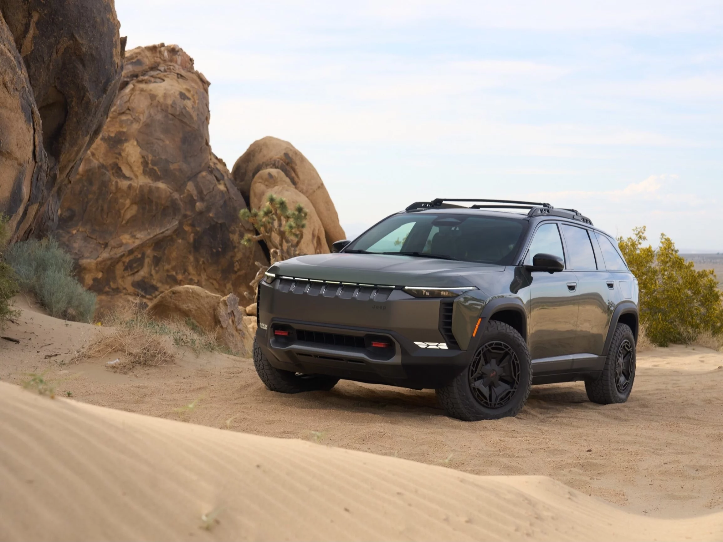 Jeep Wagoneer S Trailhawk