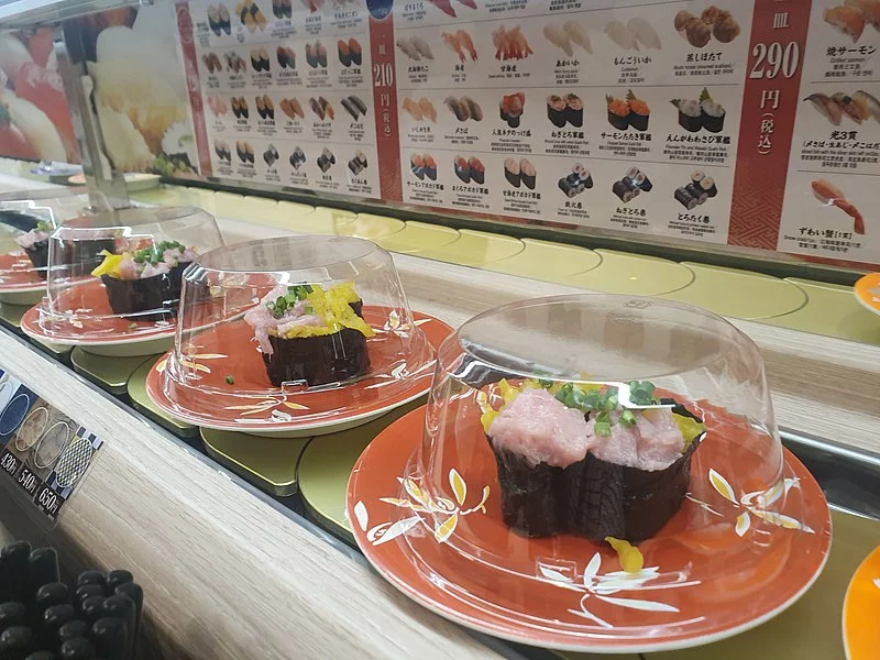 Sushi na taśmie