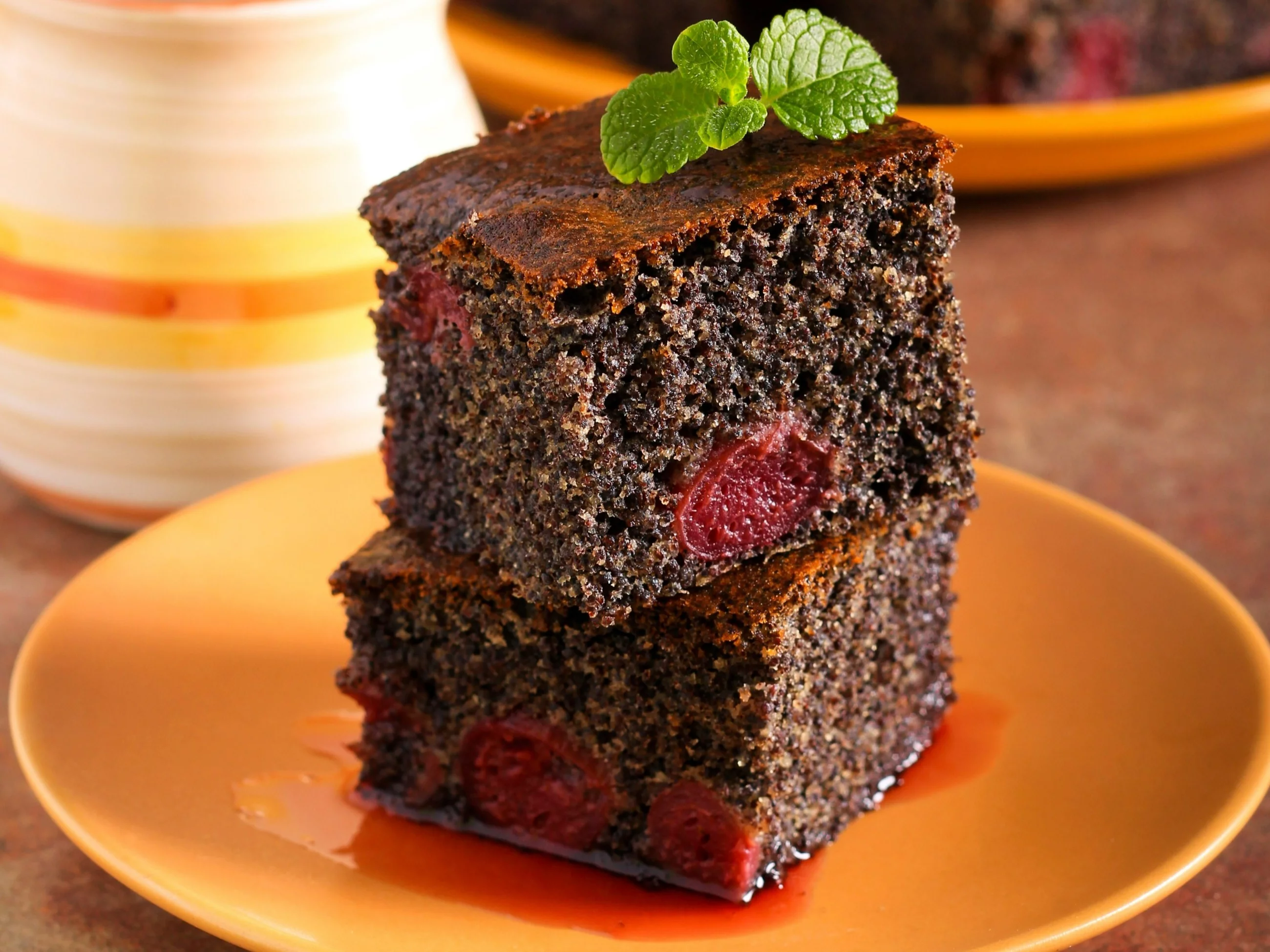 Ciasto makowe z wiśniami