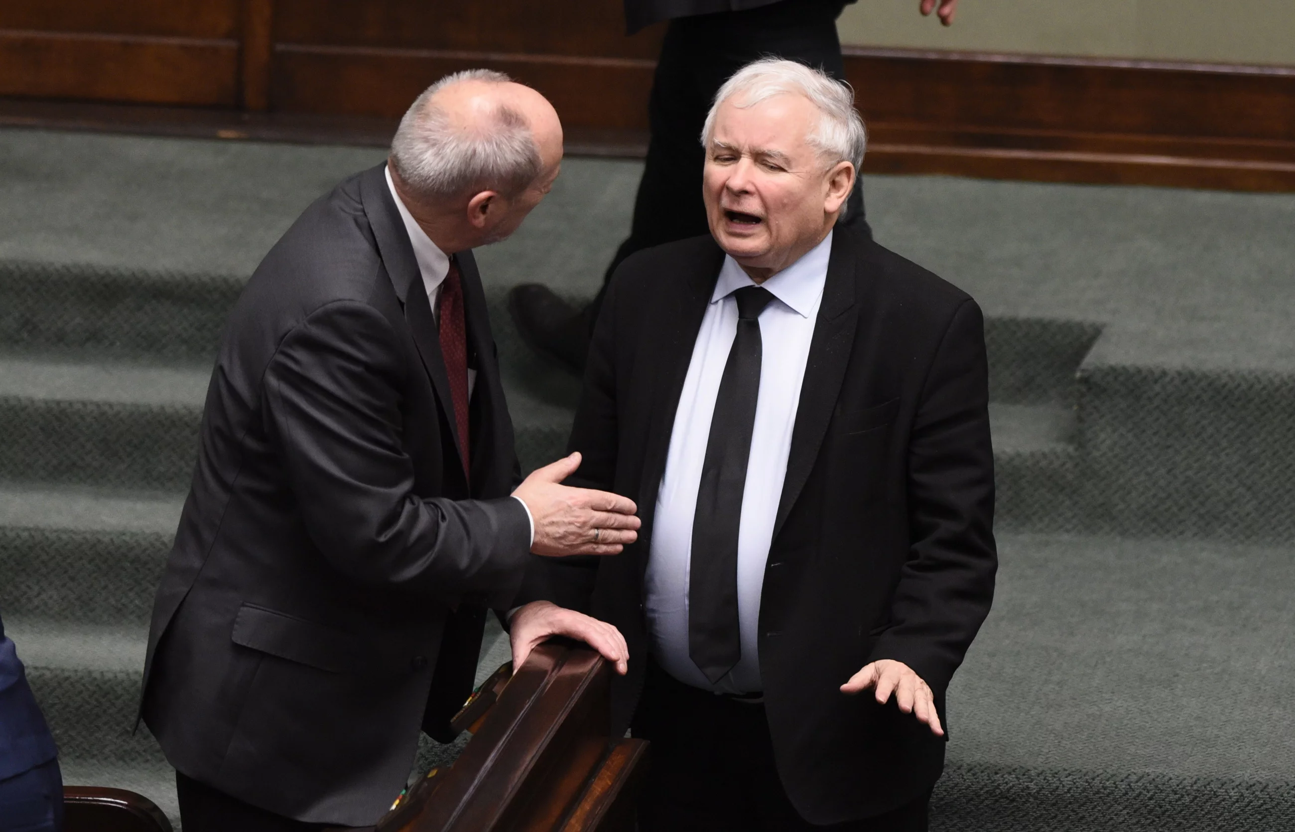 Szef MON Antoni Macierewicz i prezes PiS Jarosław Kaczyński