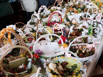 Święcenie pokarmów w Wielką Sobotę – jedna z najpiękniejszych polskich tradycji