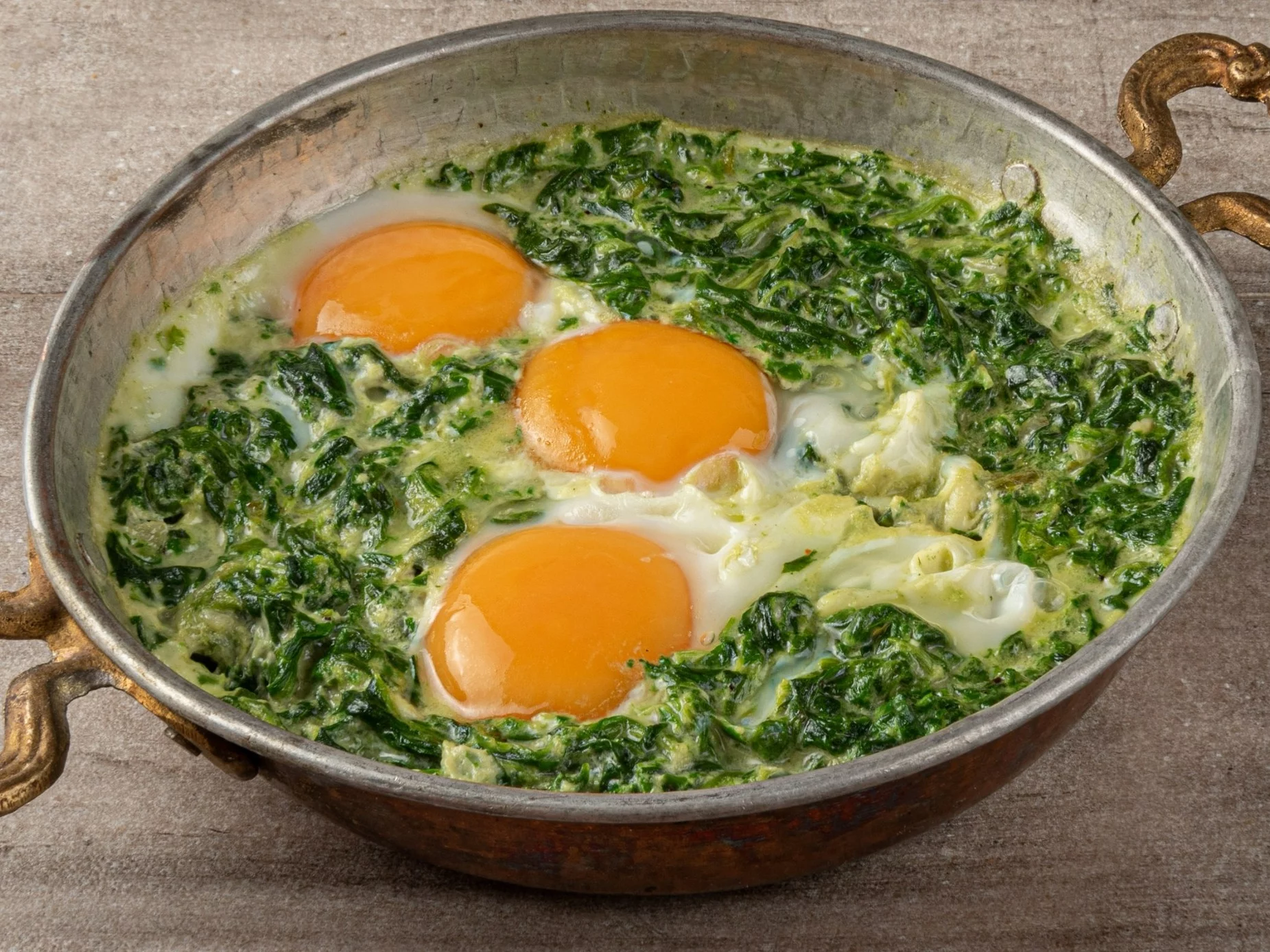 Szpinakowa szakszuka