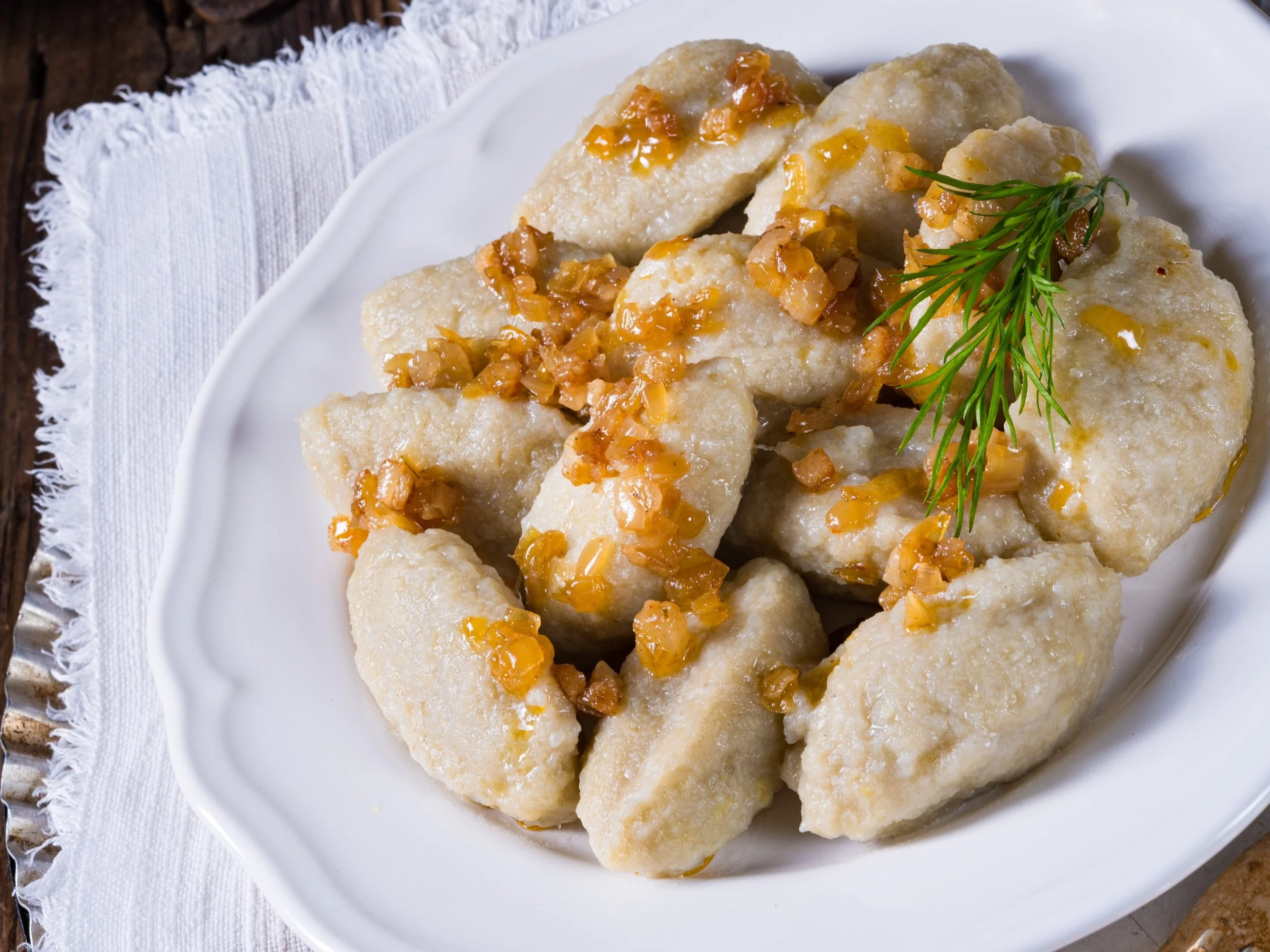 Szare kluski z cebulką