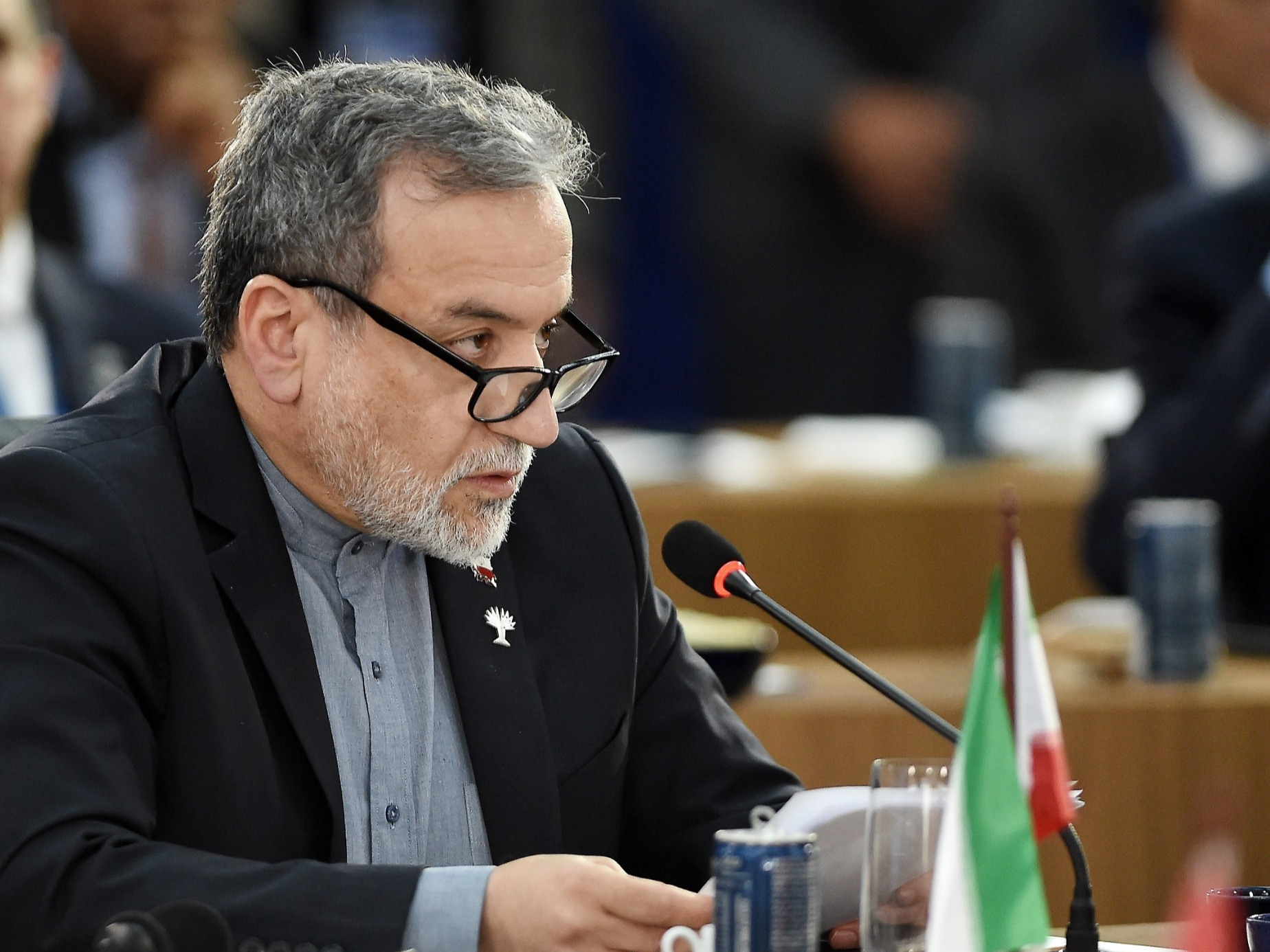 Szef irańskiego MSZ uderzył w Sikorskiego. „Żałosna scena”