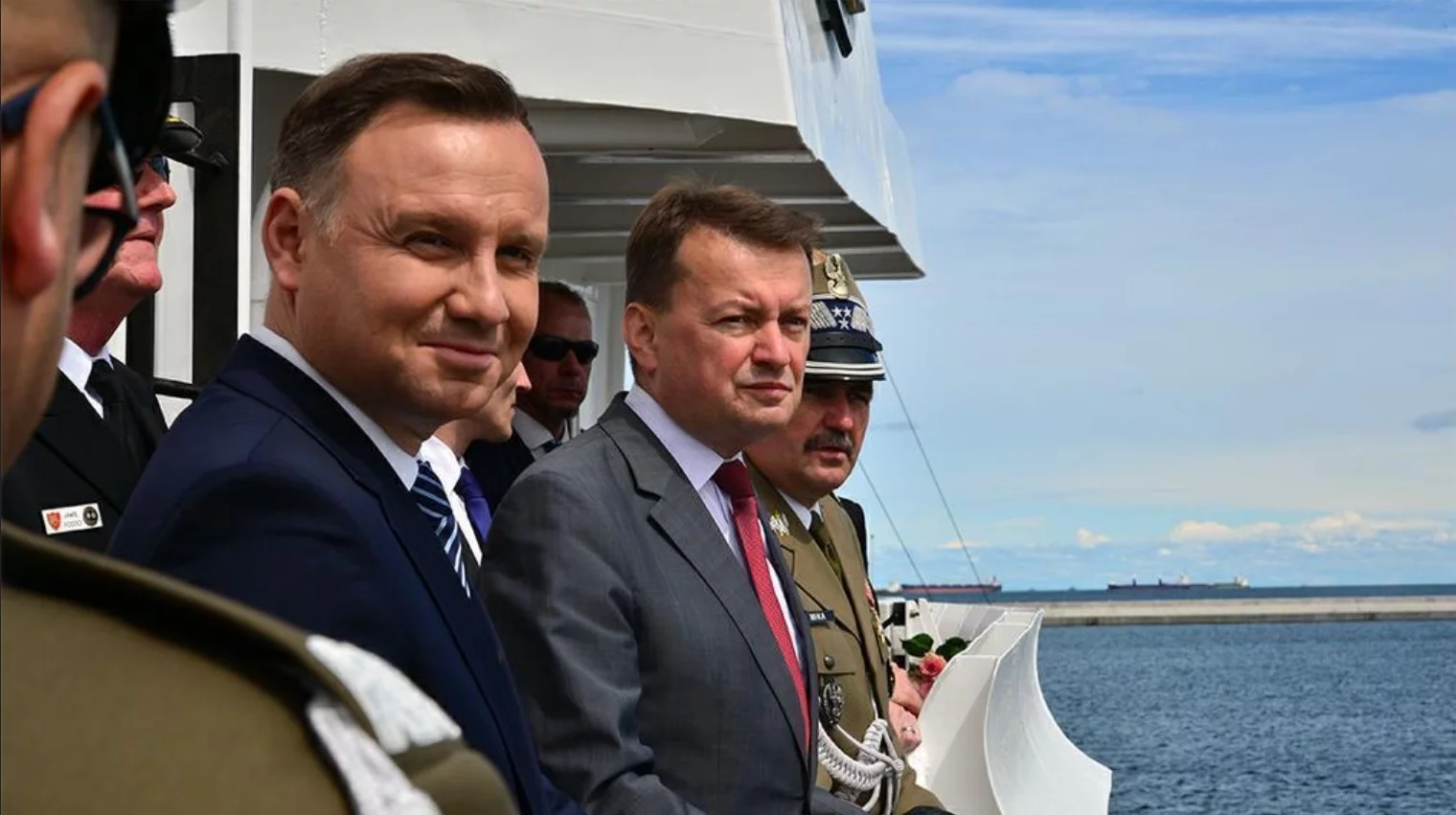 Andrzej Duda i Mariusz Błaszczak na obchodach święta Marynarki Wojennej