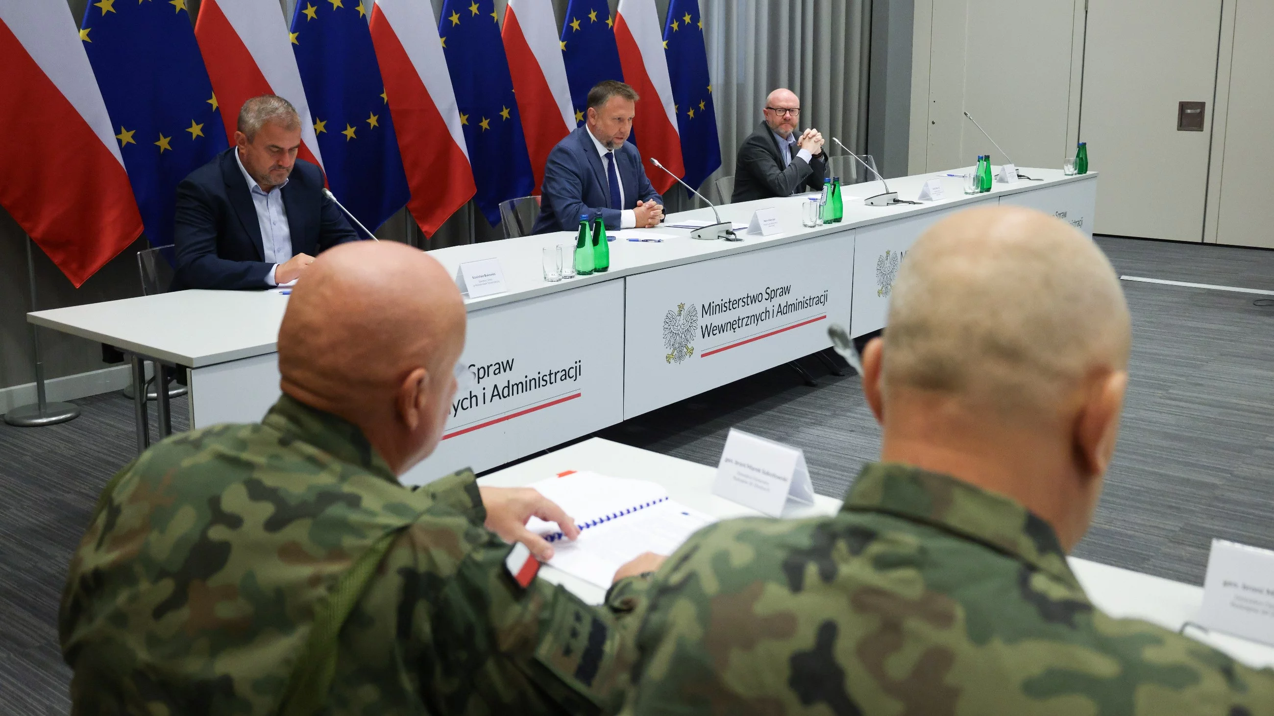 Szef MSWiA o nielegalnej migracji. „Służby Łukaszenki decydują się zwiększać swoją presję”