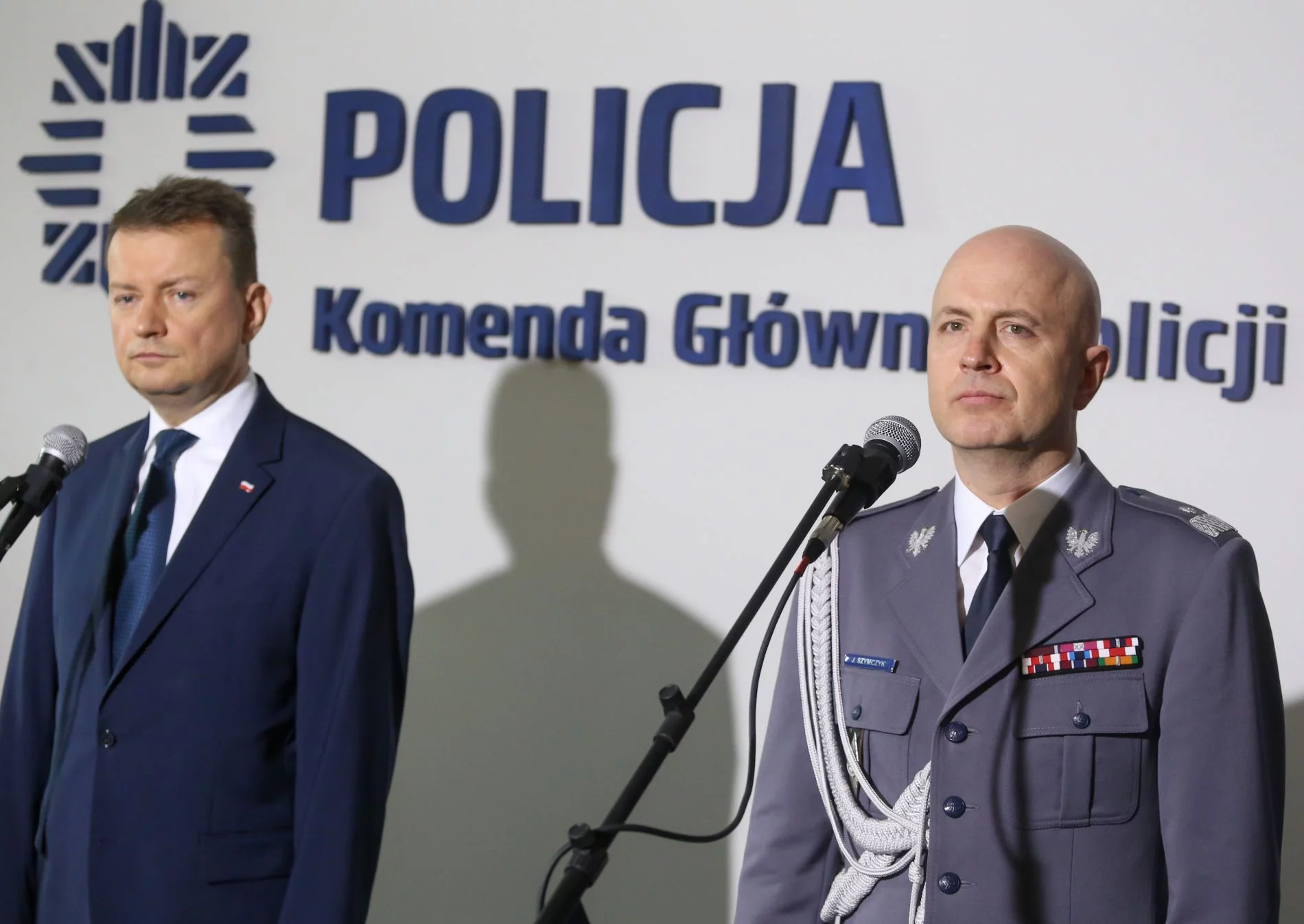 Minister spraw wewnętrznych Mariusz Błaszczak i komendant główny policji Jarosław Szymczuk