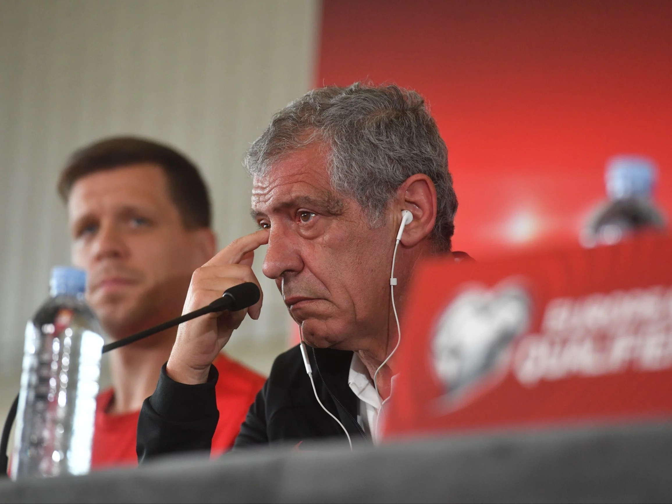 Fernando Santos (na pierwszym planie)