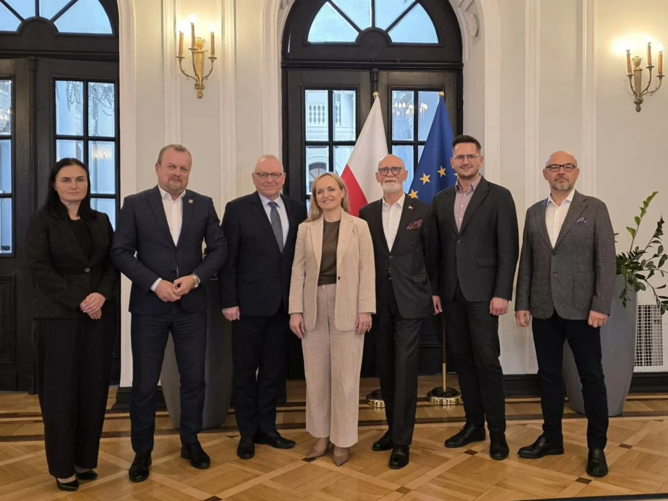 Prezes ZPP Andrzej Płonka (trzeci z lewej) na spotkaniu z minister zdrowia