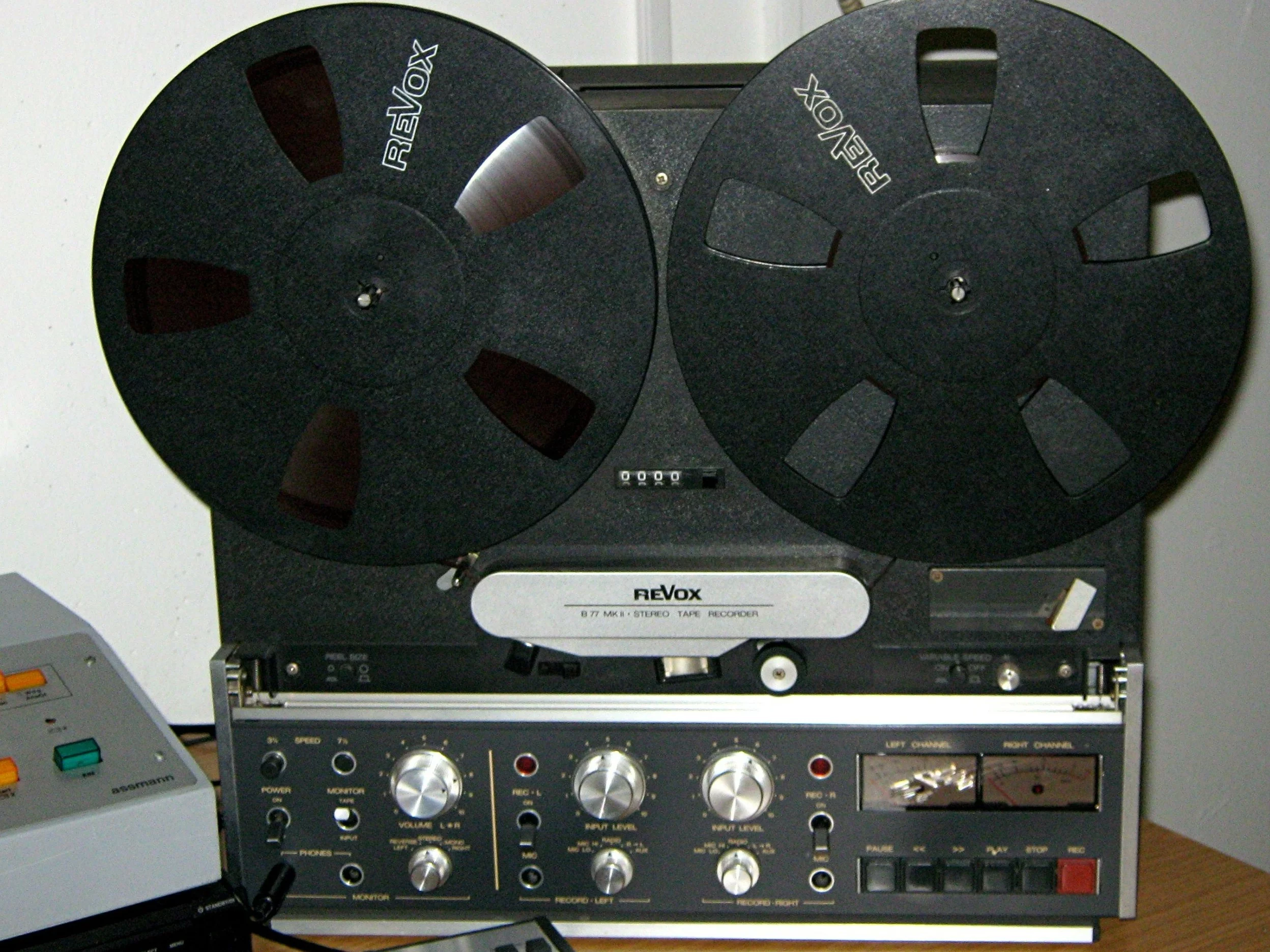 Revox B77