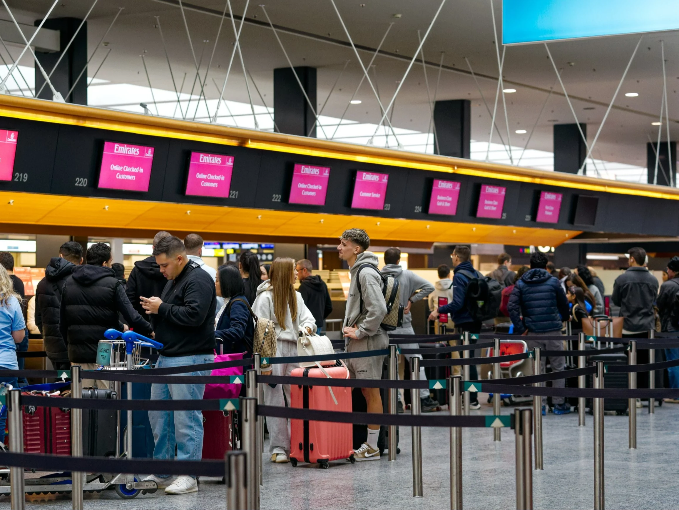 Tutaj na turystów czeka rewolucja. Bez limitów płynów i wyjmowania elektroniki