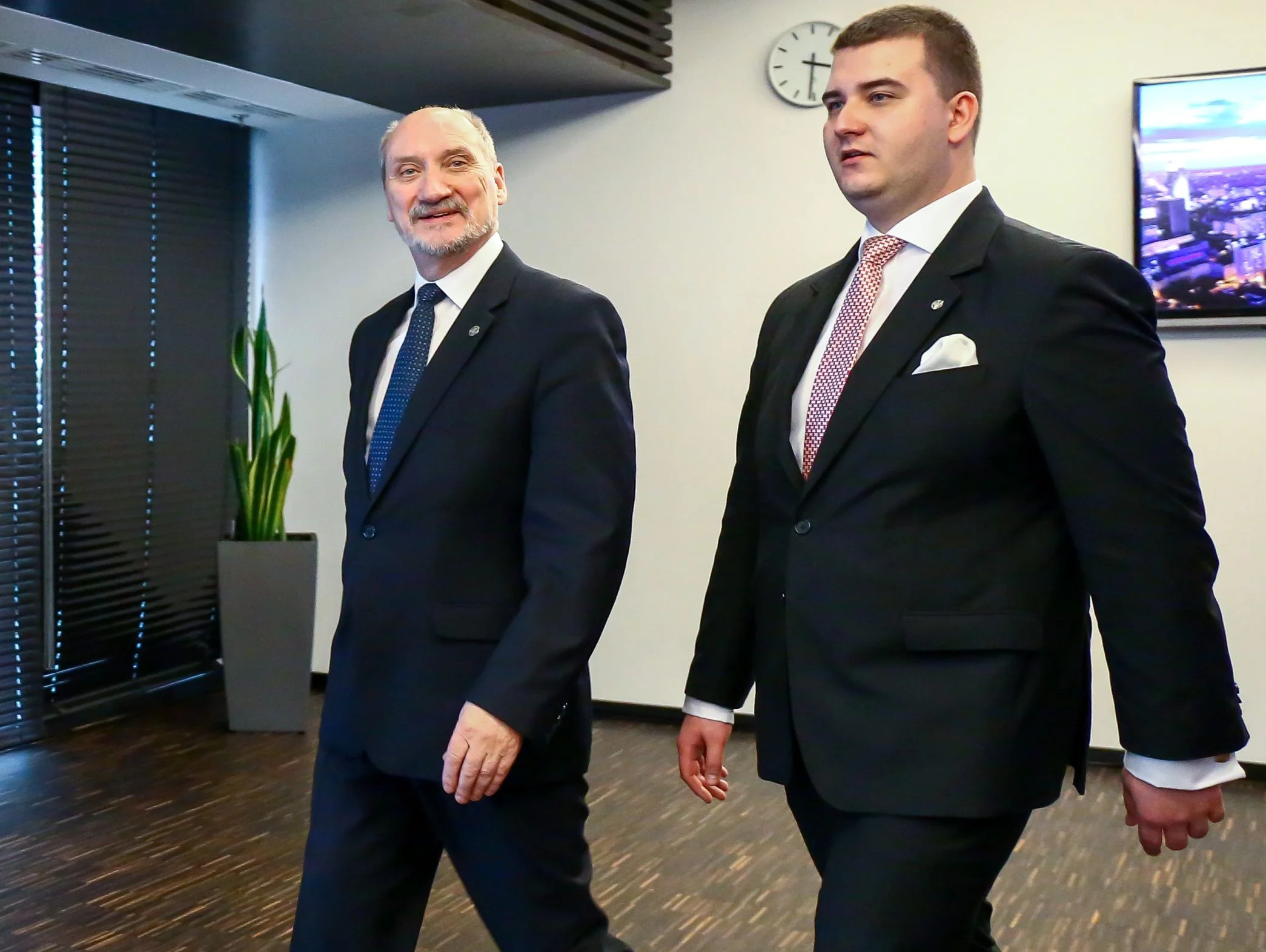 Bartłomiej Misiewicz i Antoni Macierewicz