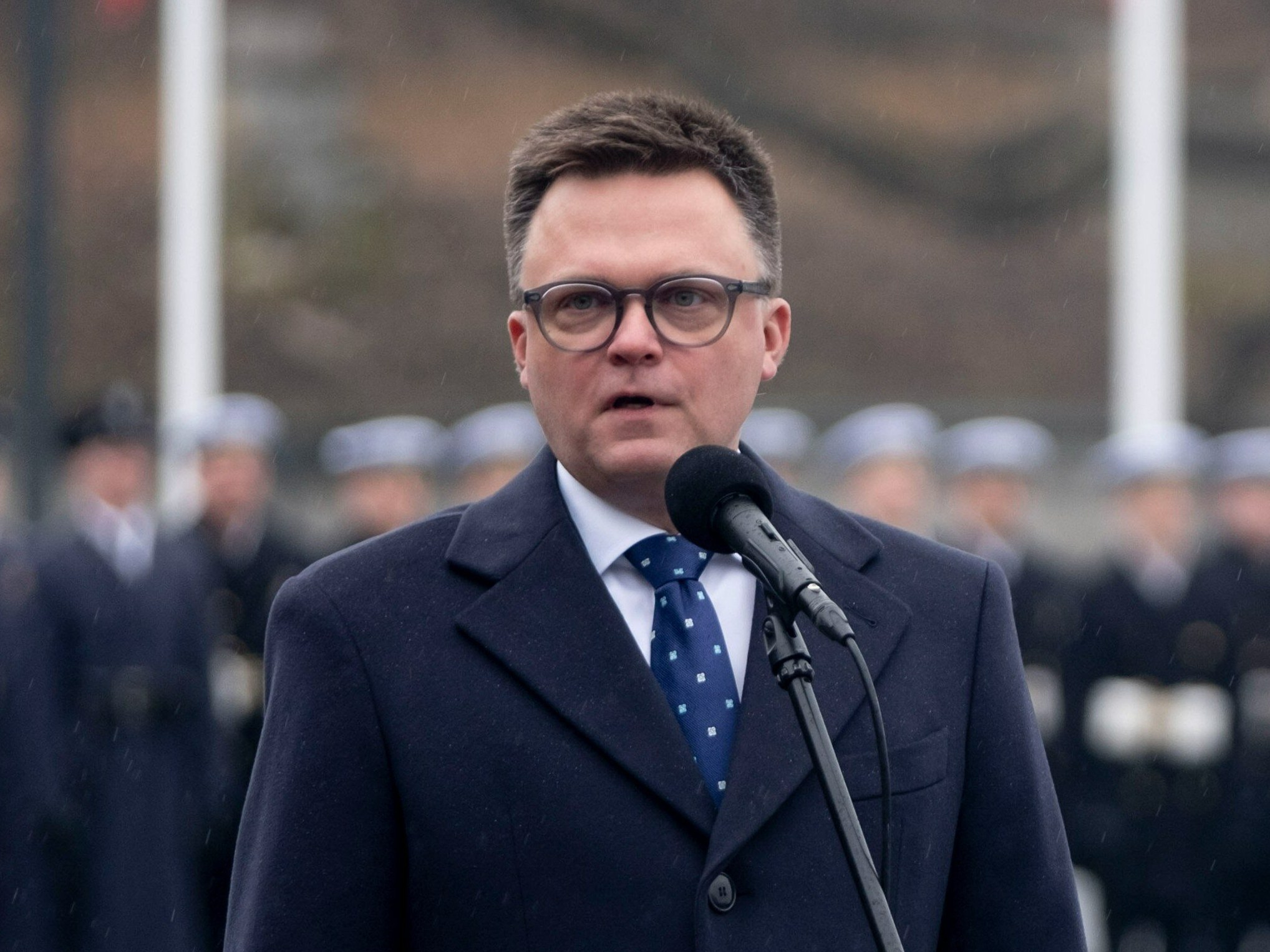 Konflikt interesów w partii Hołowni. Działacz miał zrezygnować, ale wciąż jest członkiem