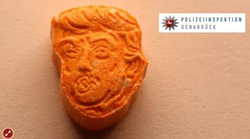 Tabletki ecstasy w kształce Trumpa