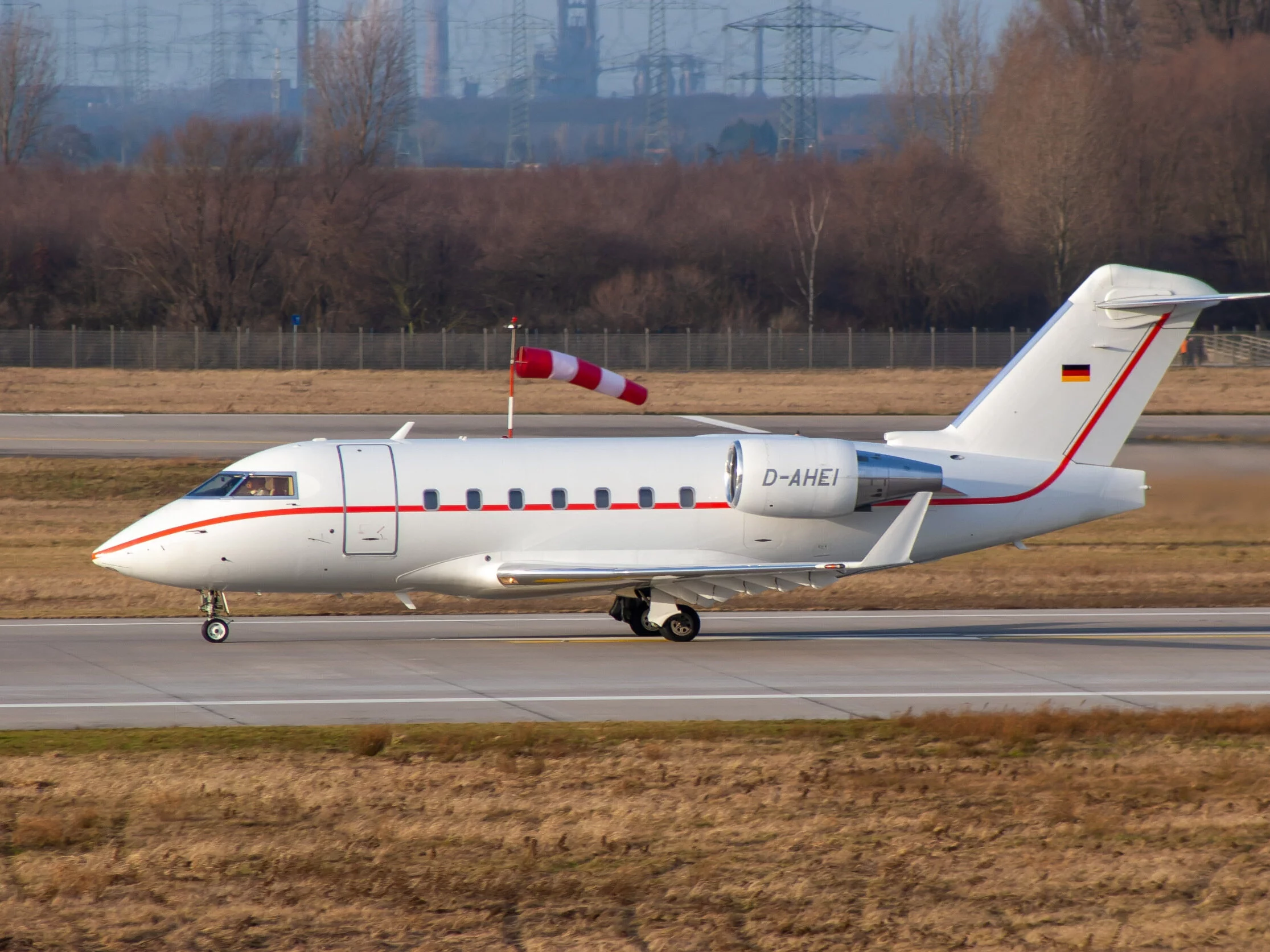 Bombardier Challenger 604