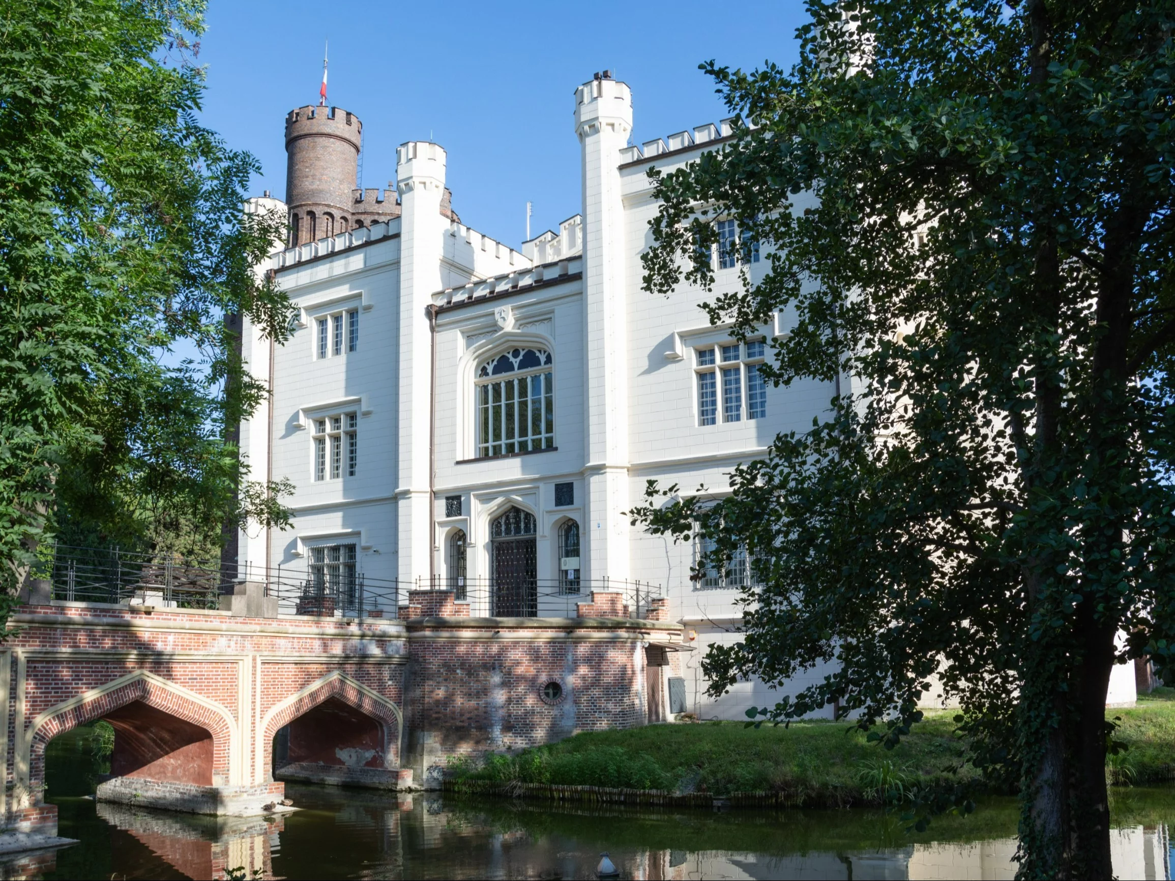 Polski zamek przypomina jedną z najważniejszych atrakcji świata. Jest niczym Tadż Mahal