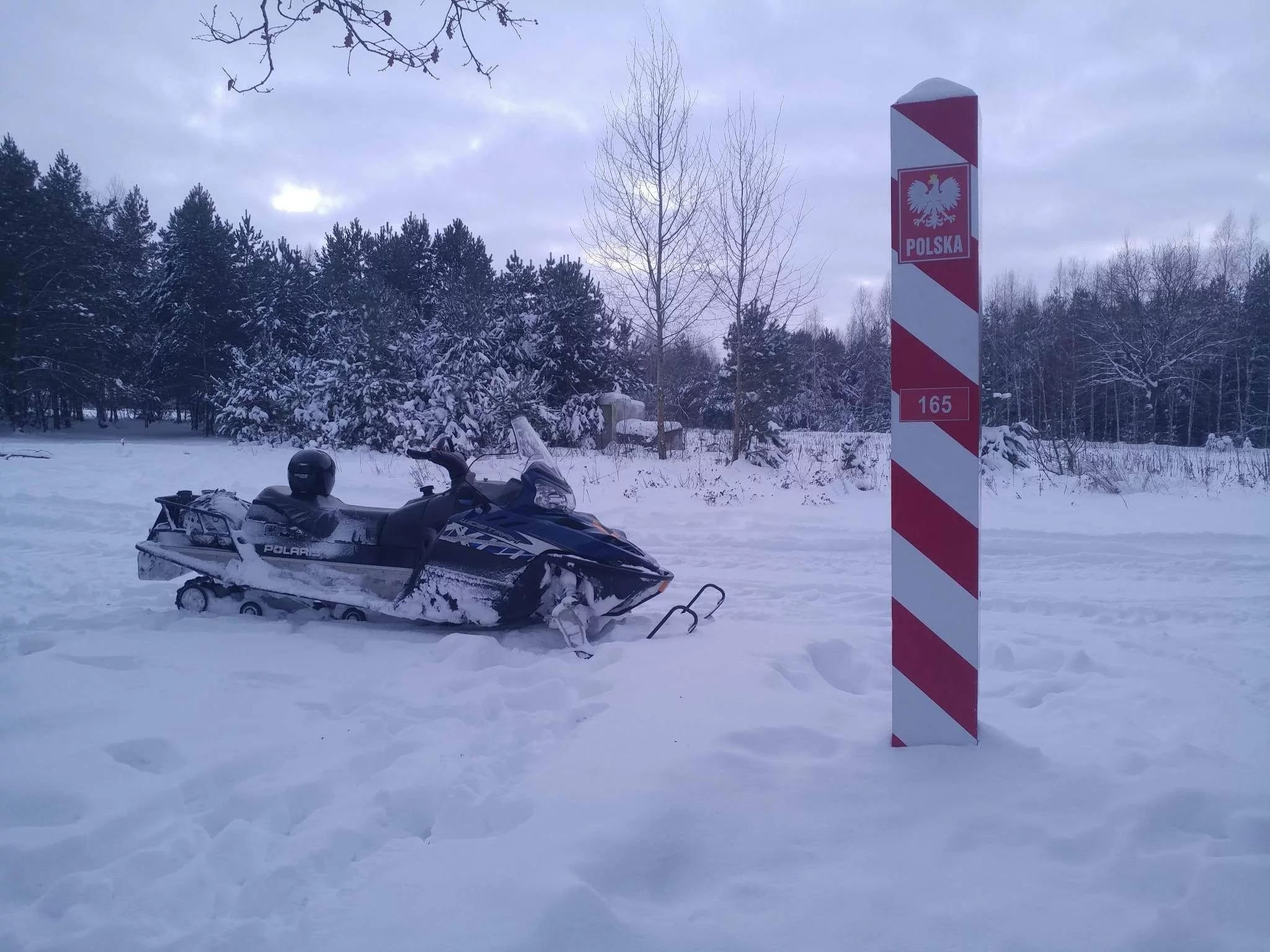 Migranci przy granicy polsko-białoruskiej