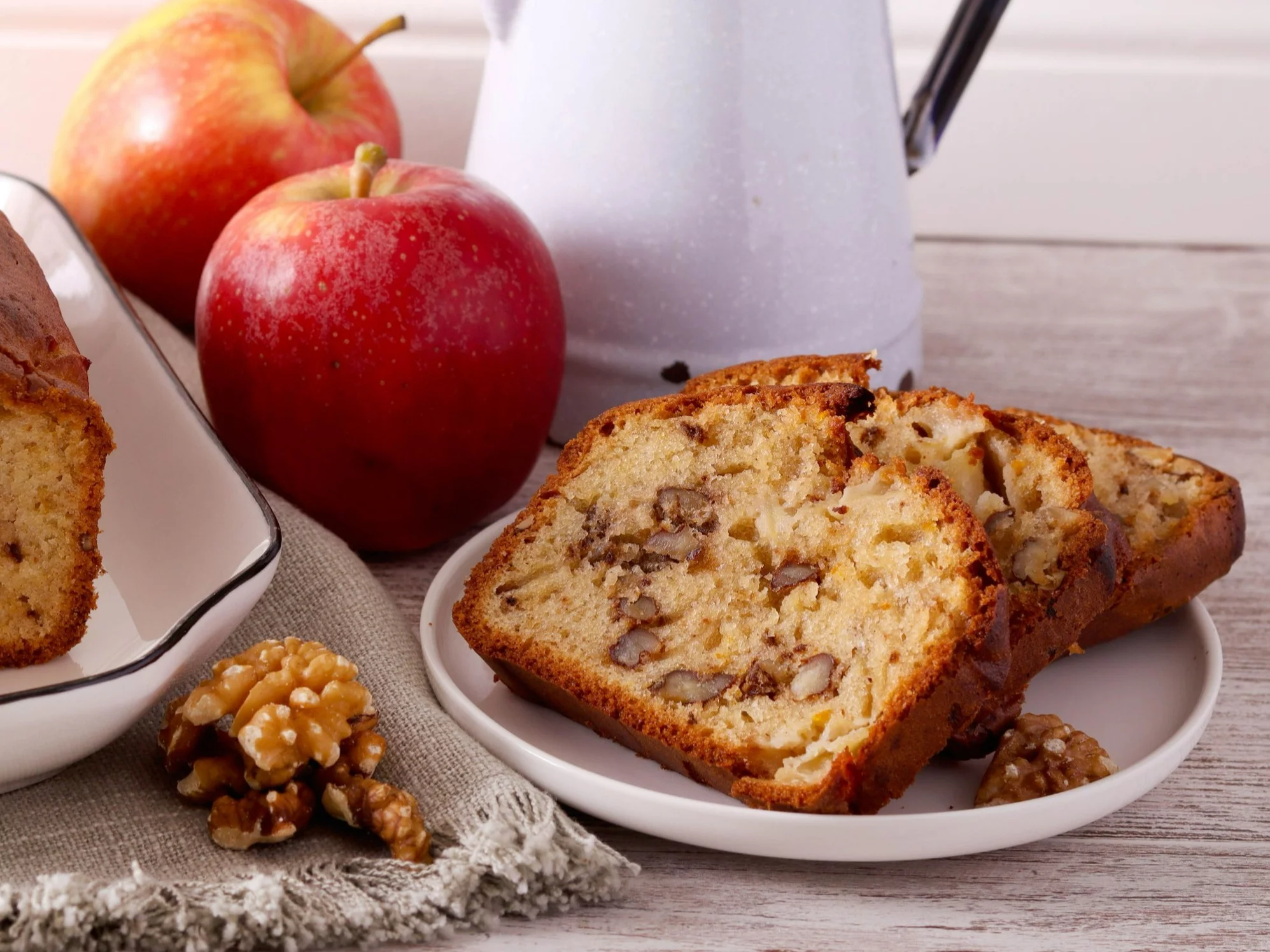 Ciasto z jabłkami i orzechami