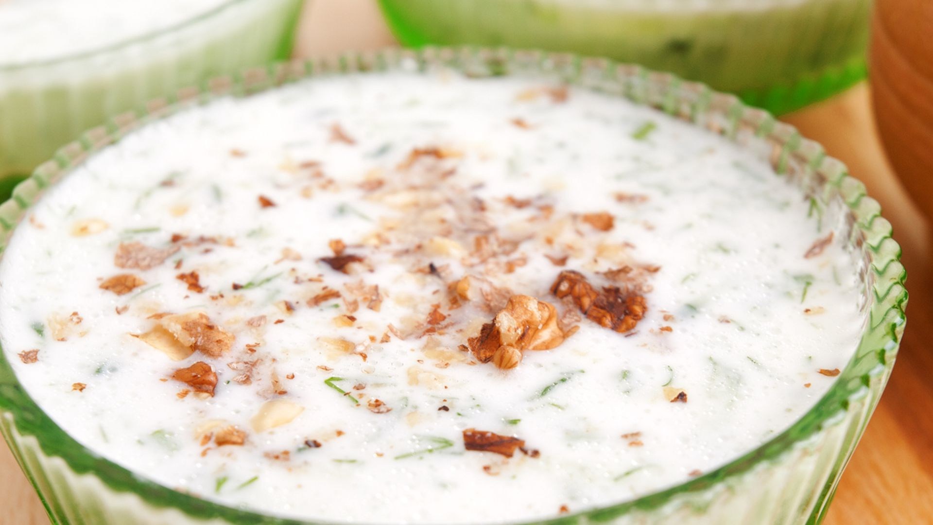 Przepis na ten szybki i oryginalny chłodnik pokazała mi siostra. To pomysł na orzeźwiający obiad