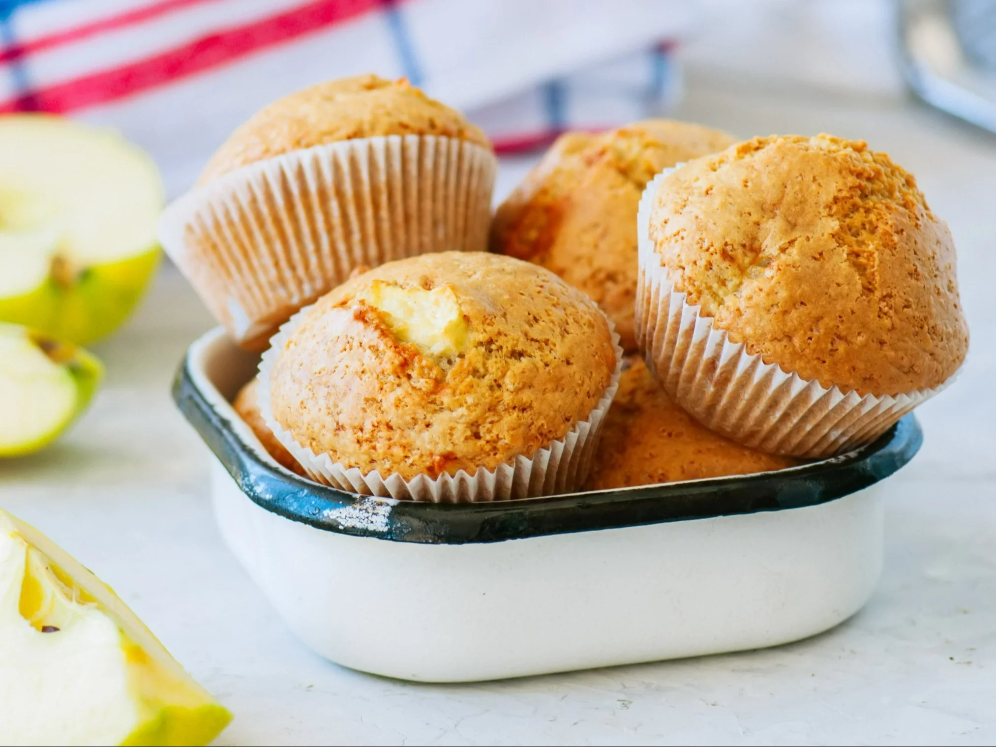 Muffiny z jabłkami