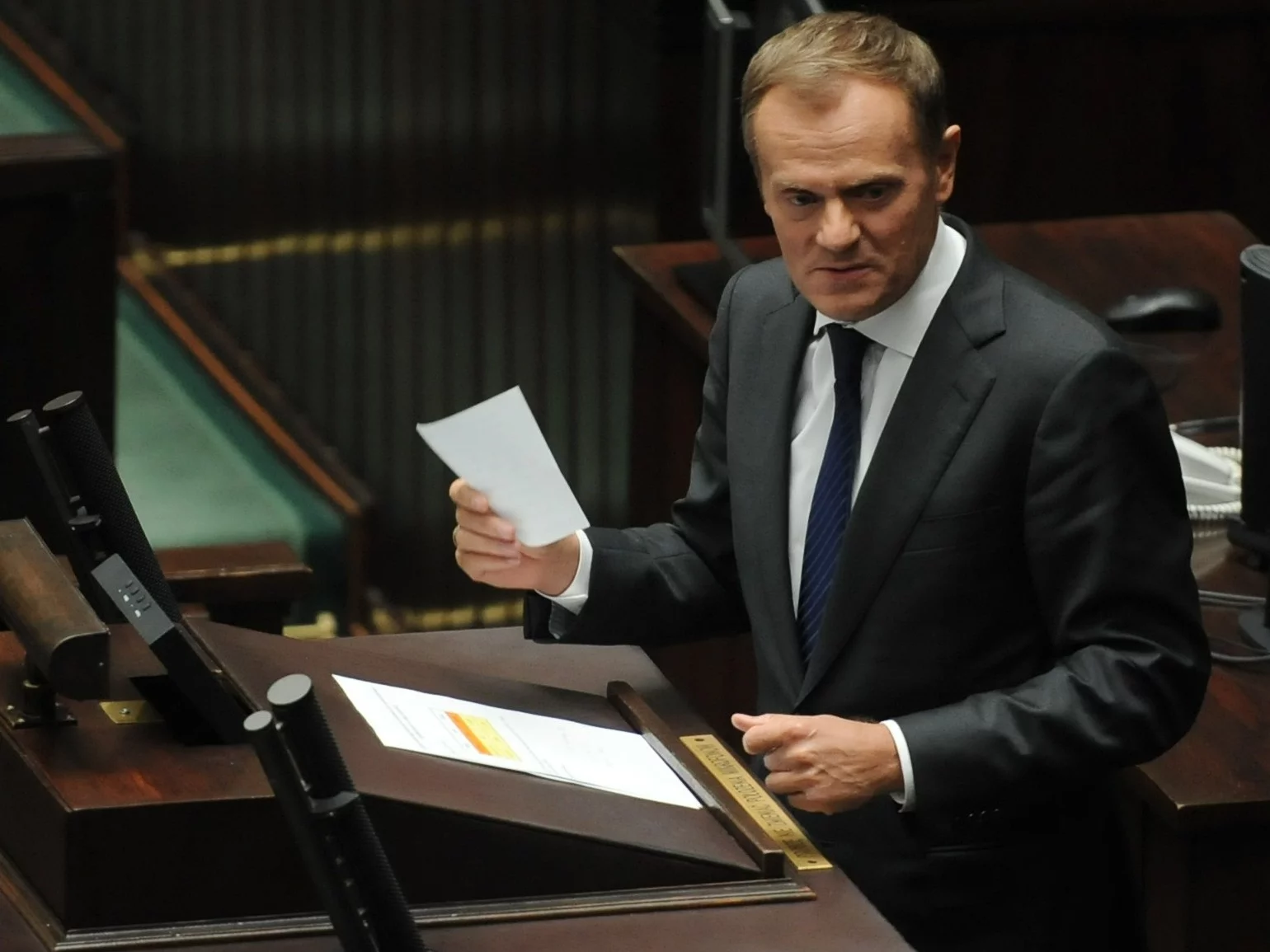 Tej decyzji Tusk żałuje do dziś. „Śmiertelny błąd"