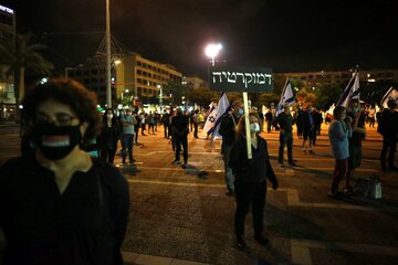 Tel Awiw, protest z zachowaniem zasad dystansu społecznego