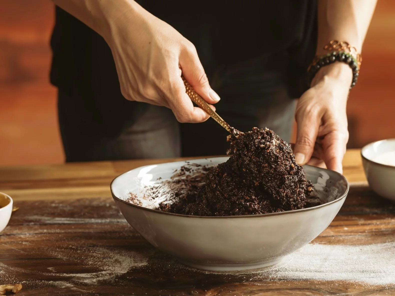 Mieszam parę składników i w mig robię makowiec dla zabieganych. Znika, zanim zdąży ostygnąć