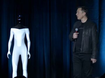 Tesla Bot i Elon Musk
