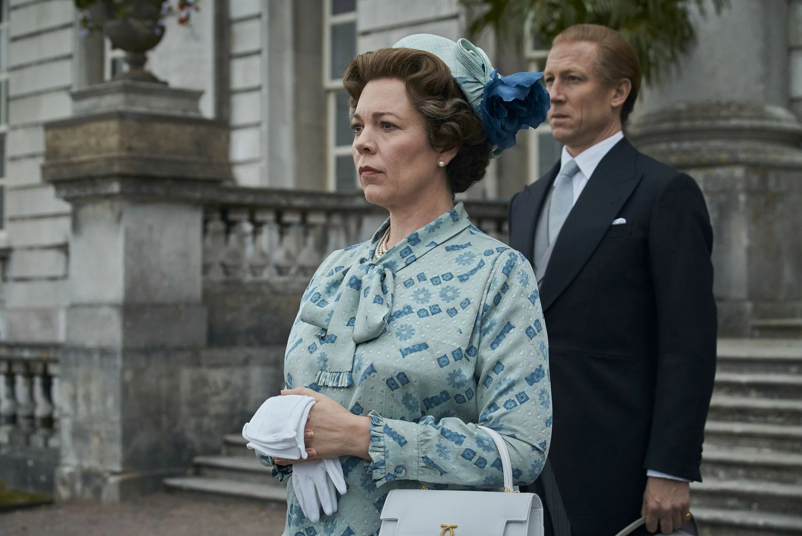 Kadr z serialu „The Crown”. Olivia Coleman jako Elżbieta II i Tobias Menzies jako ksiażę Filip