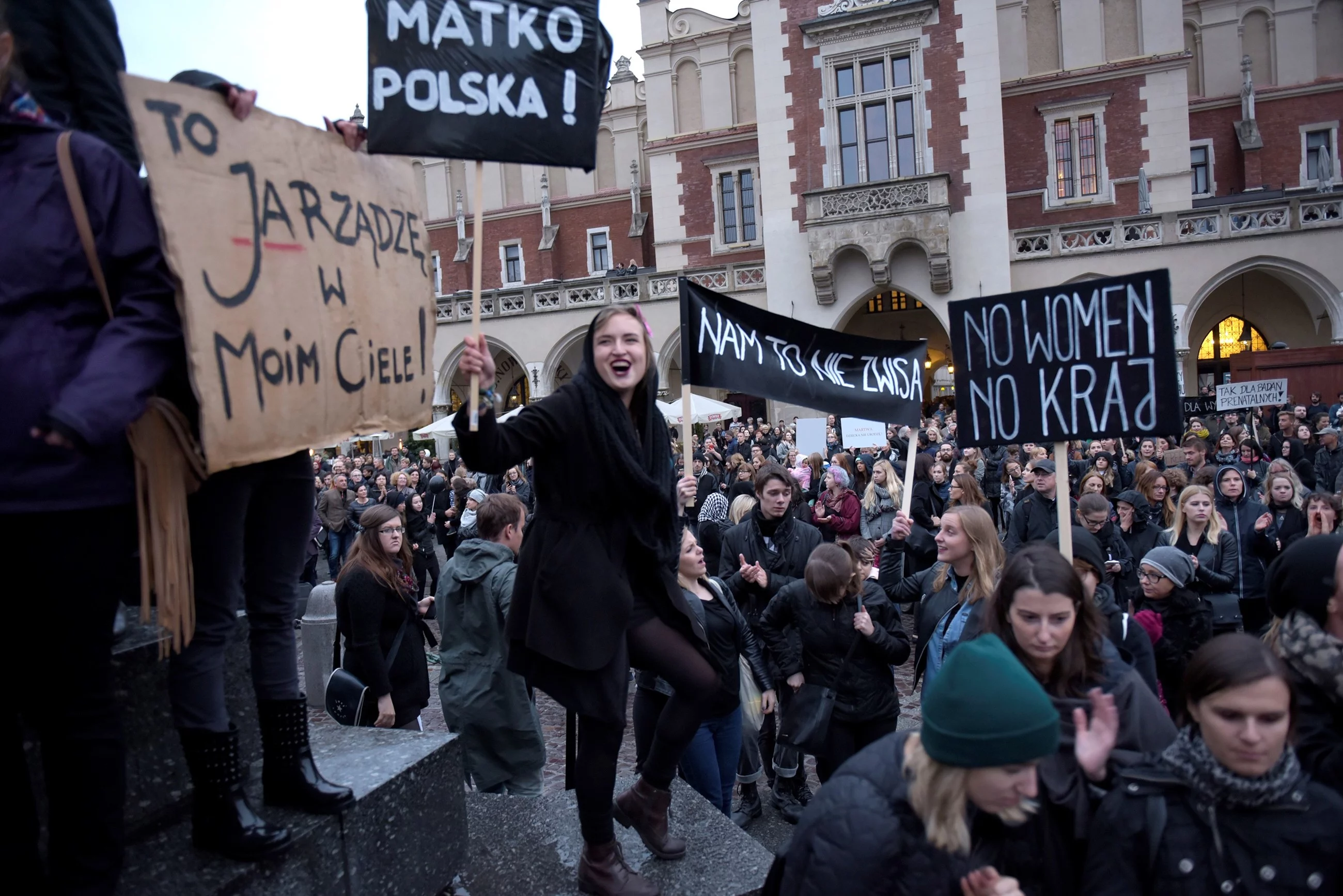 Czarny protest w Krakowie