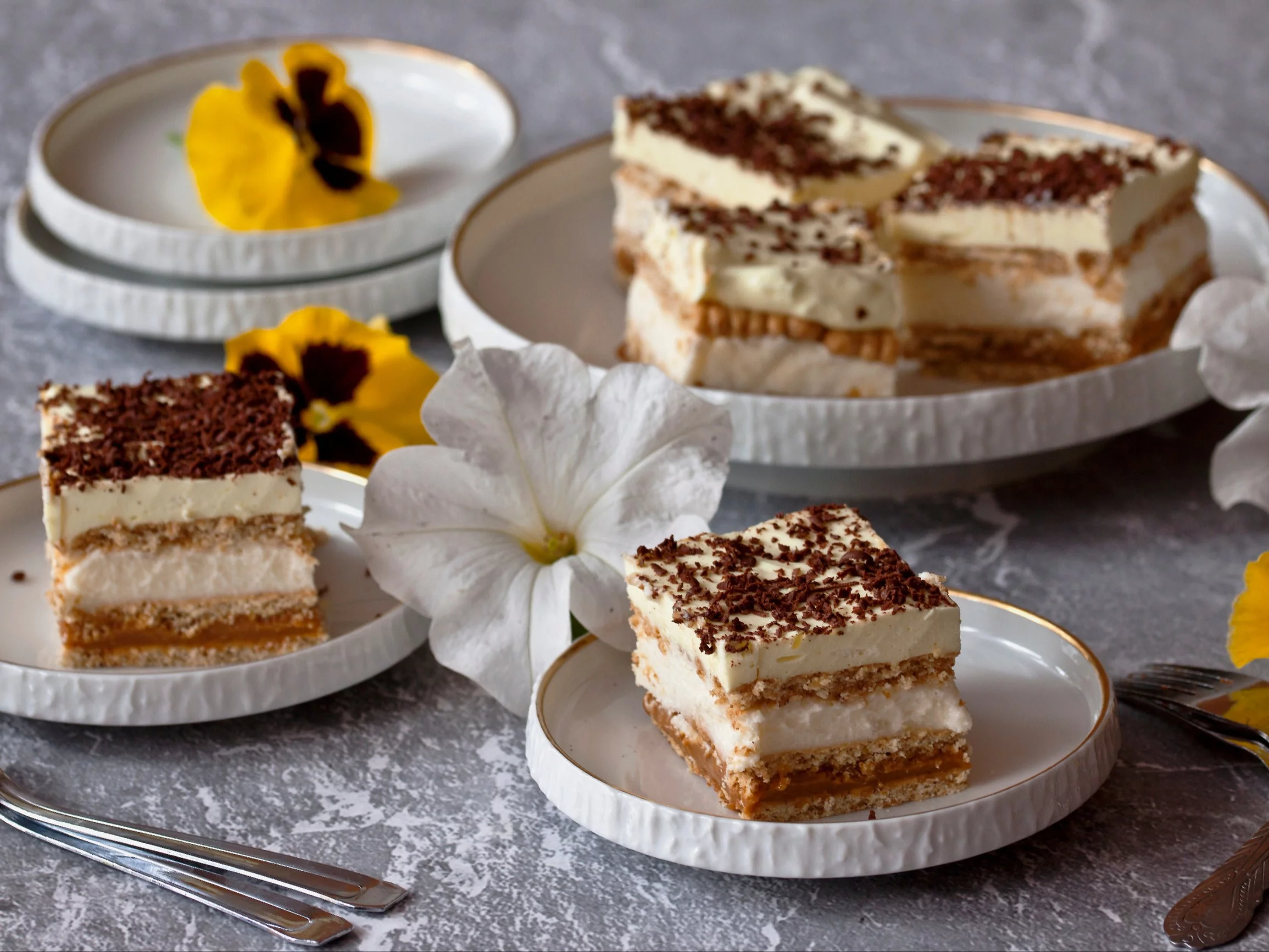 Przekładane ciasto z herbatników i kremu