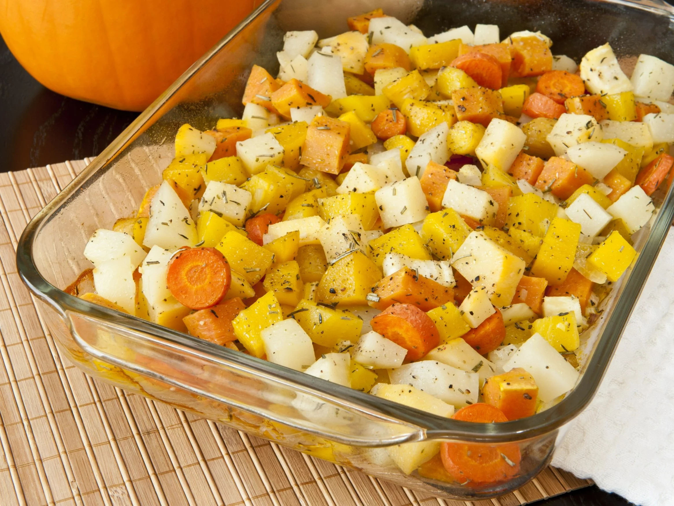 Pieczone warzywa korzeniowe