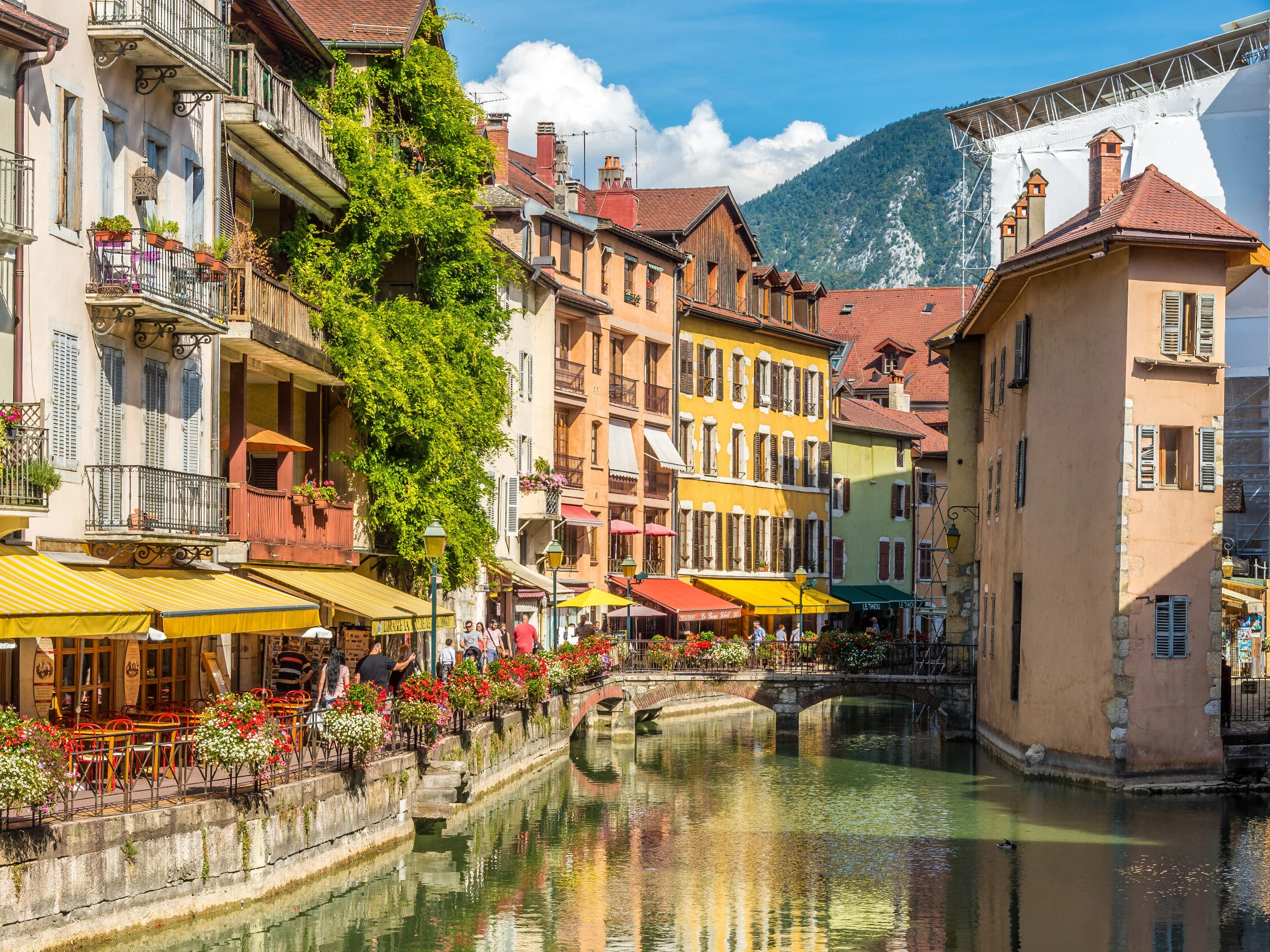 Annecy we francuskim regionie Owernia-Rodan-Alpy