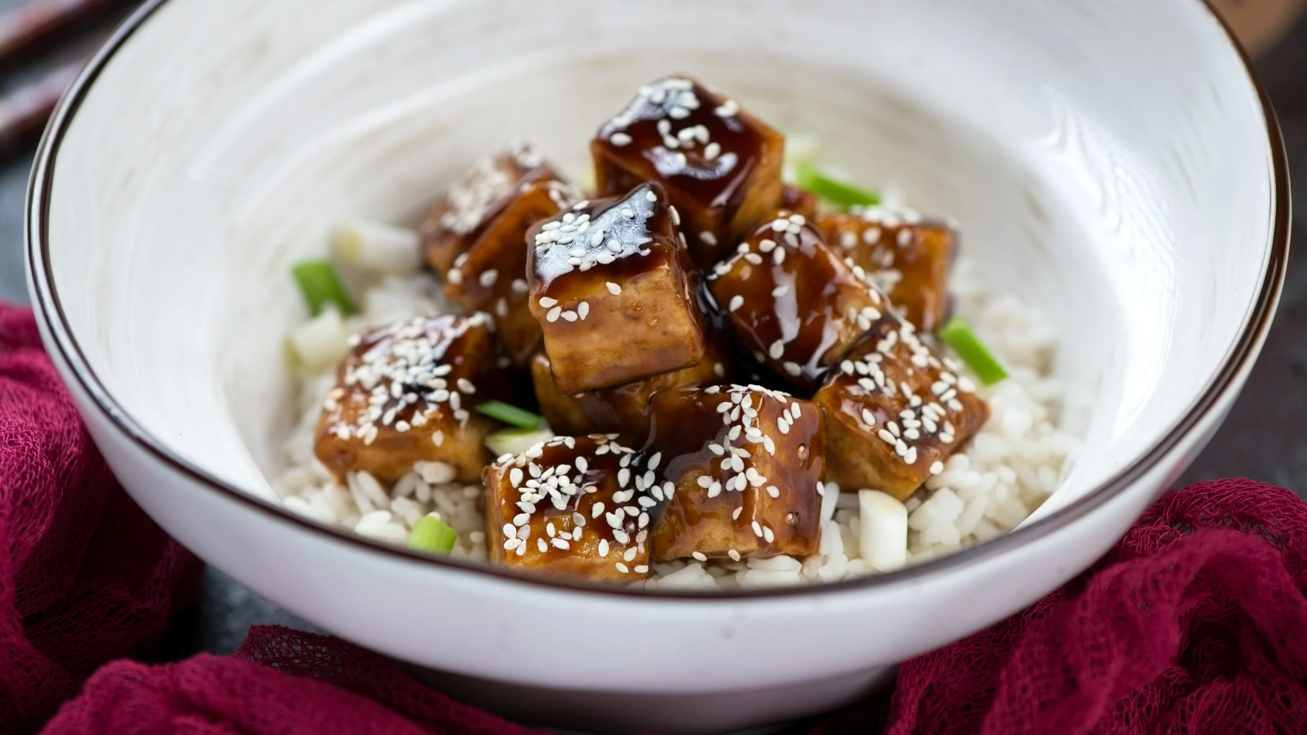 Tofu w sosie teriyaki