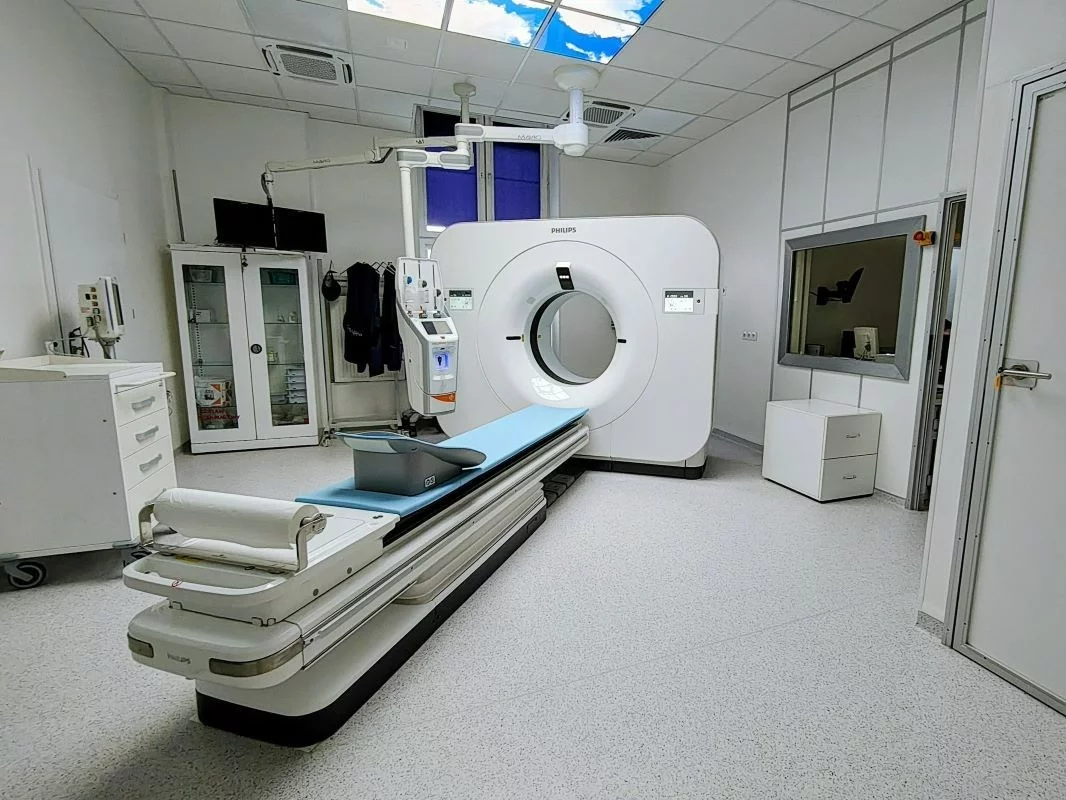 Tomograf z detektorem spektralnym w Zakładzie Radiologii Klinicznej SKDJ UCK WUM