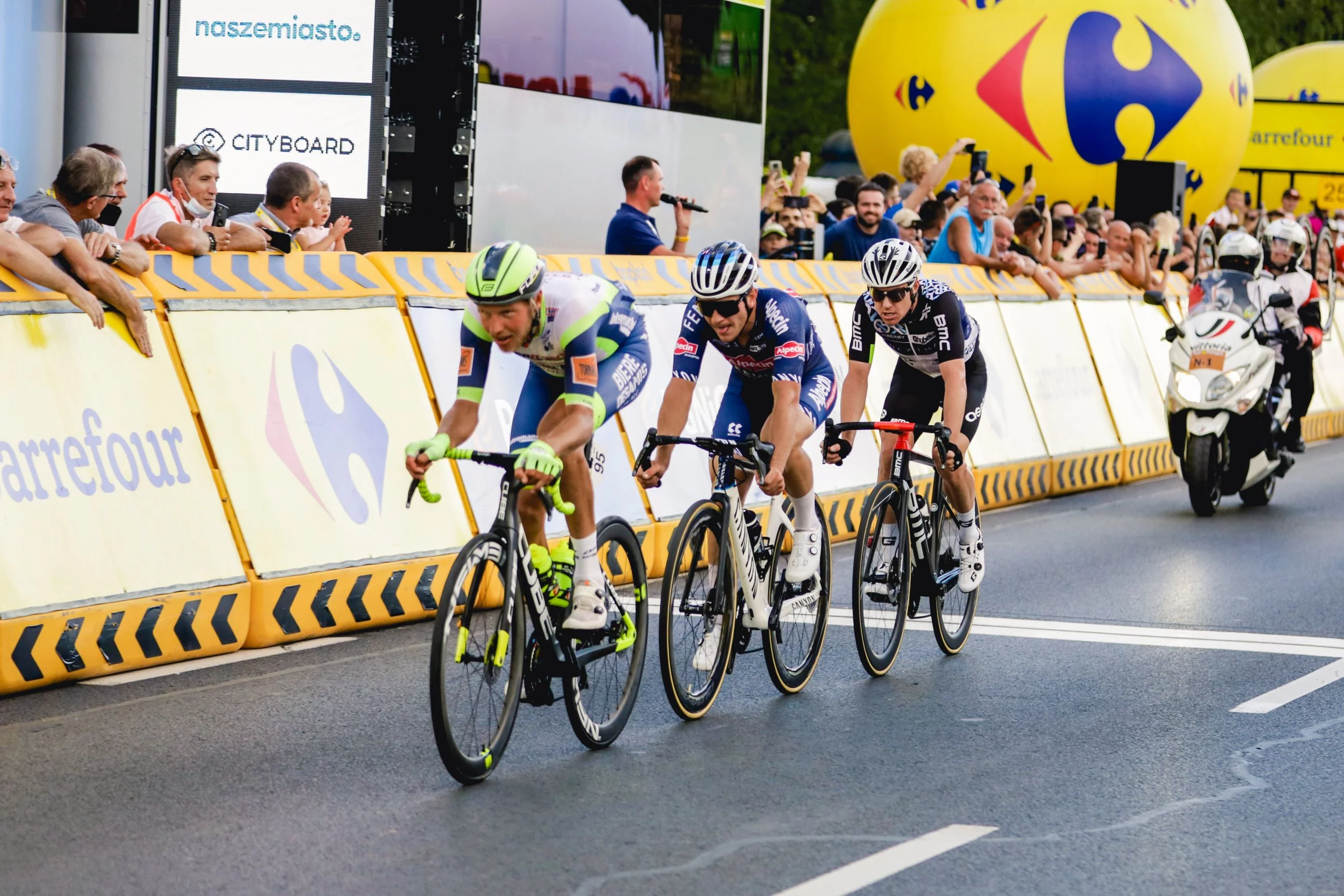 Kolarze na trzecim etapie 78. Tour de Pologne