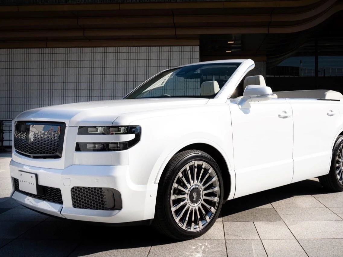 Nowa Toyota Century jako kabriolet