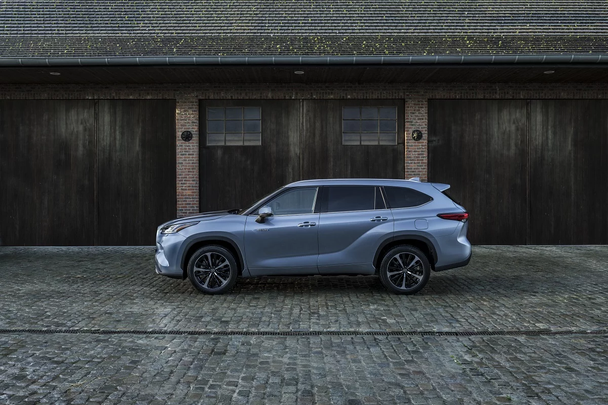 Toyota Highlander –elegancki siedmiomiejscowy SUV