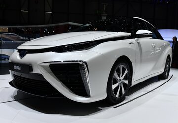 Toyota Mirai – zeroemisyjny samochód na wodór