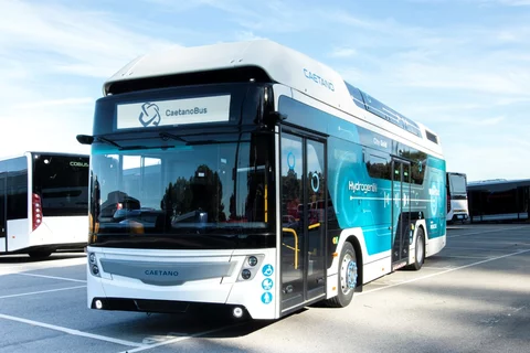 Wodorowy autobus Toyoty