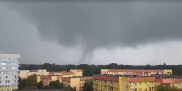 Trąba powietrzna nad Policami