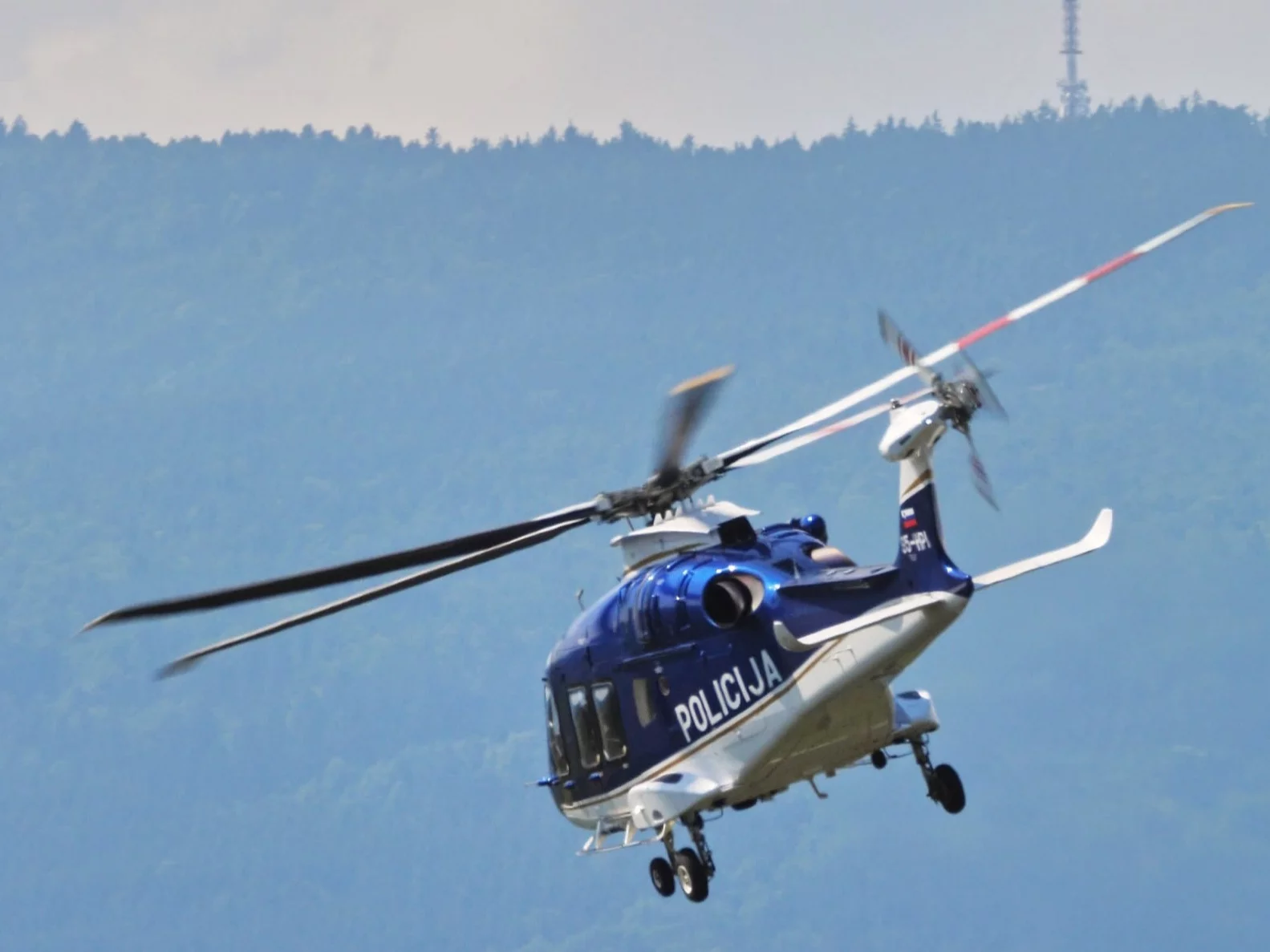 Śmigłowiec policyjny (słoweńskie służby), zdjęcie ilustracyjne
