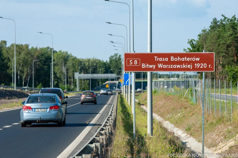 Trasa S8 ma nową nazwę: Trasa Bohaterów Bitwy Warszawskiej 1920 r.