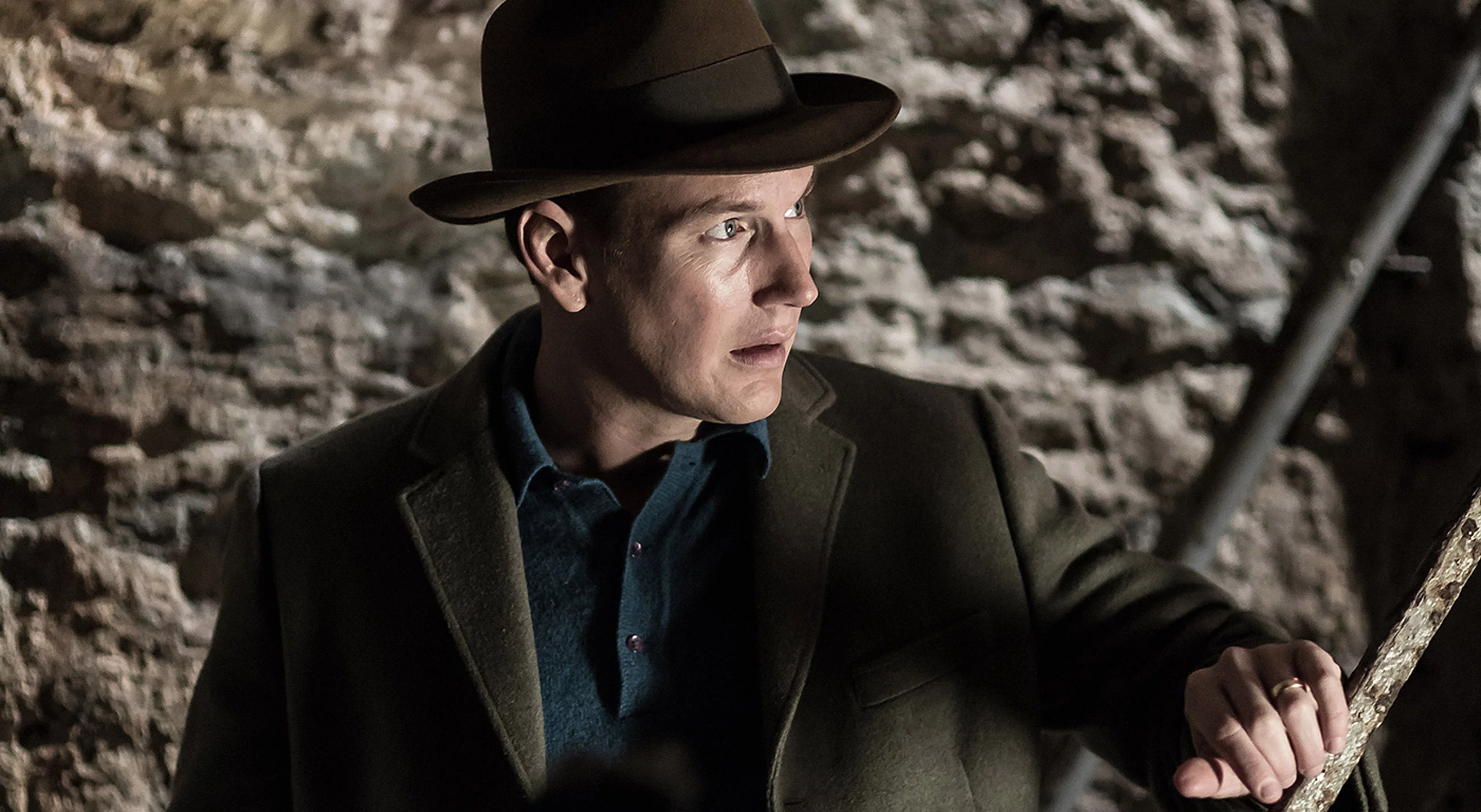 A Kind of Murder (2016)