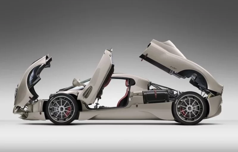 Pagani Utopia