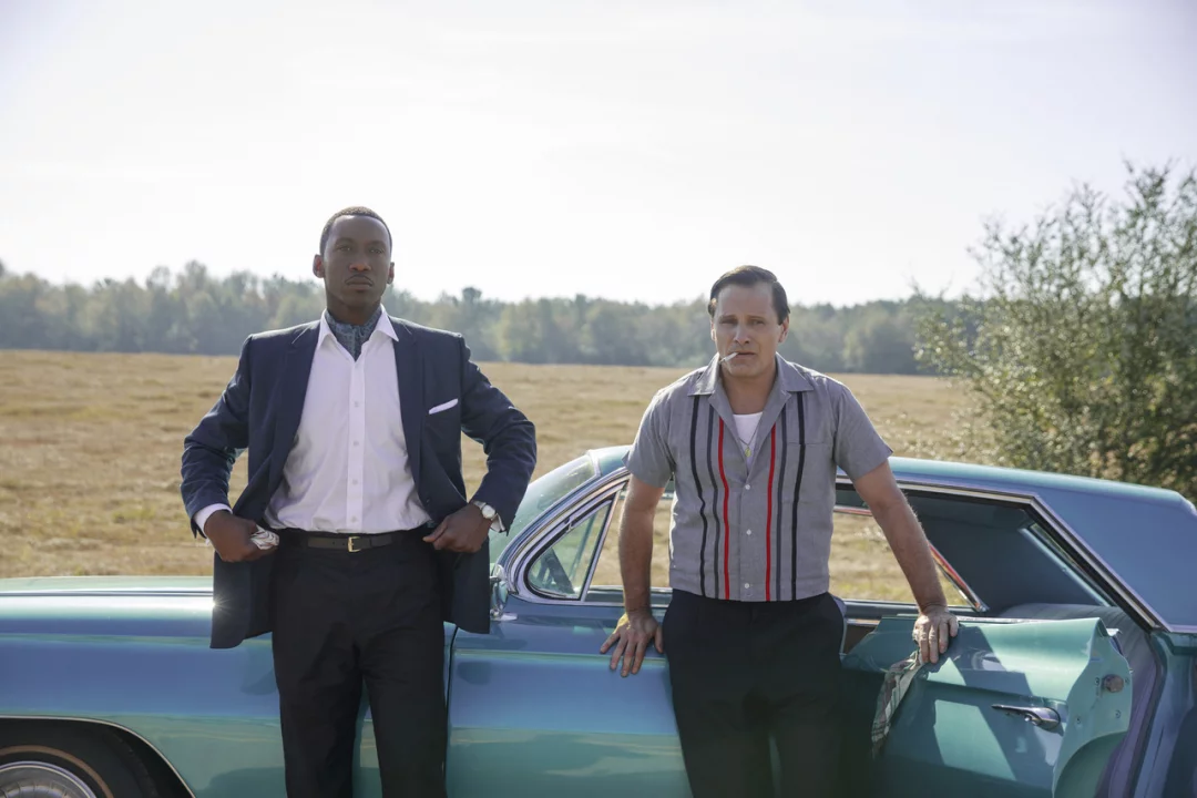 Kadr z filmu "Green Book". Mahershala Ali i Viggo Mortensen