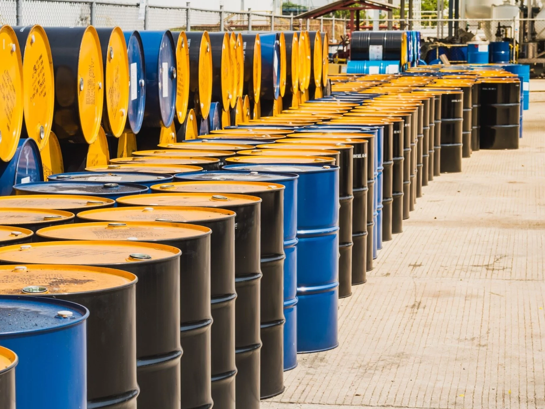 Po szczycie Trump–Xi ropa w dół. Rynek czeka na ruch OPEC+